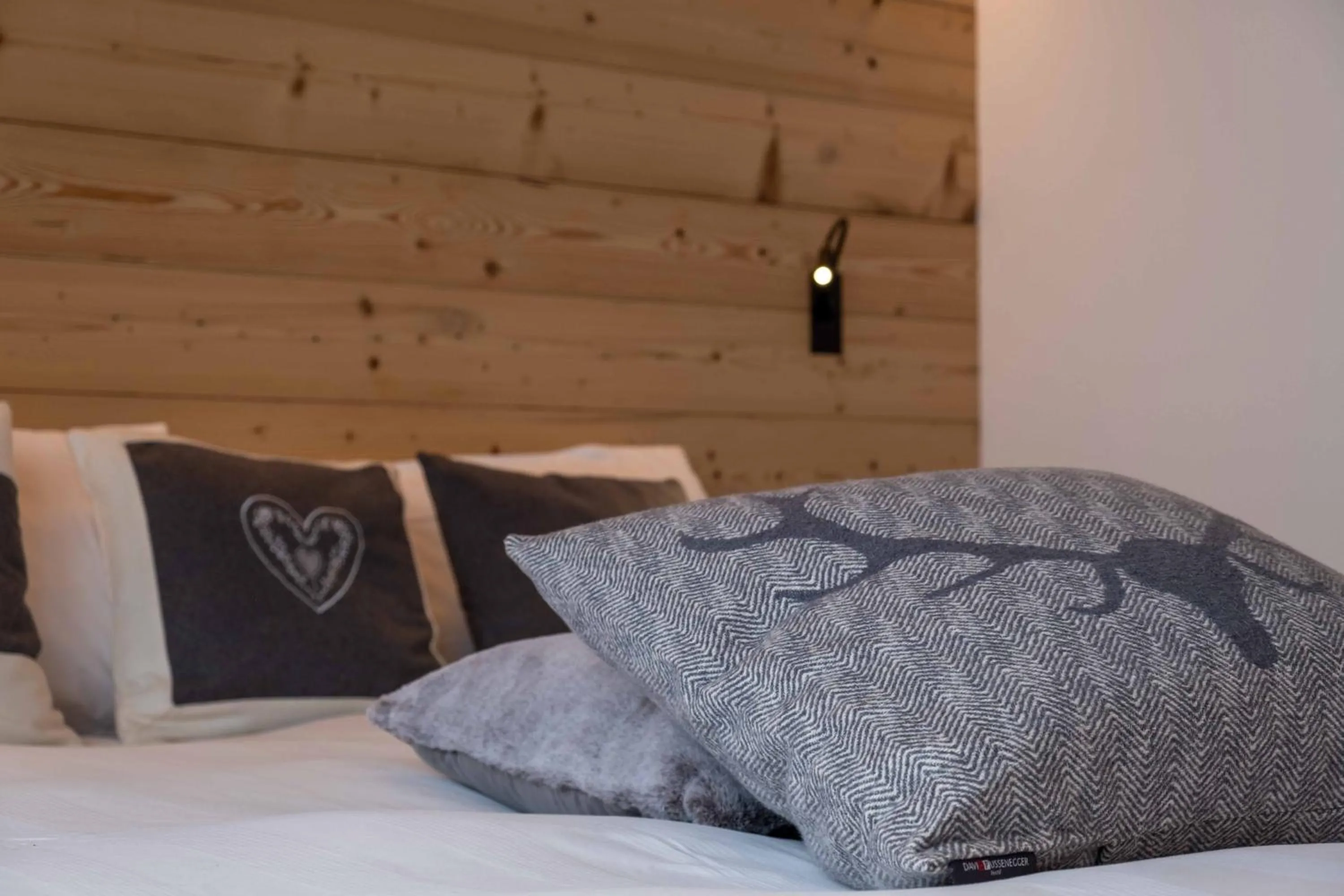 Bedroom, Bed in Residence Salvan