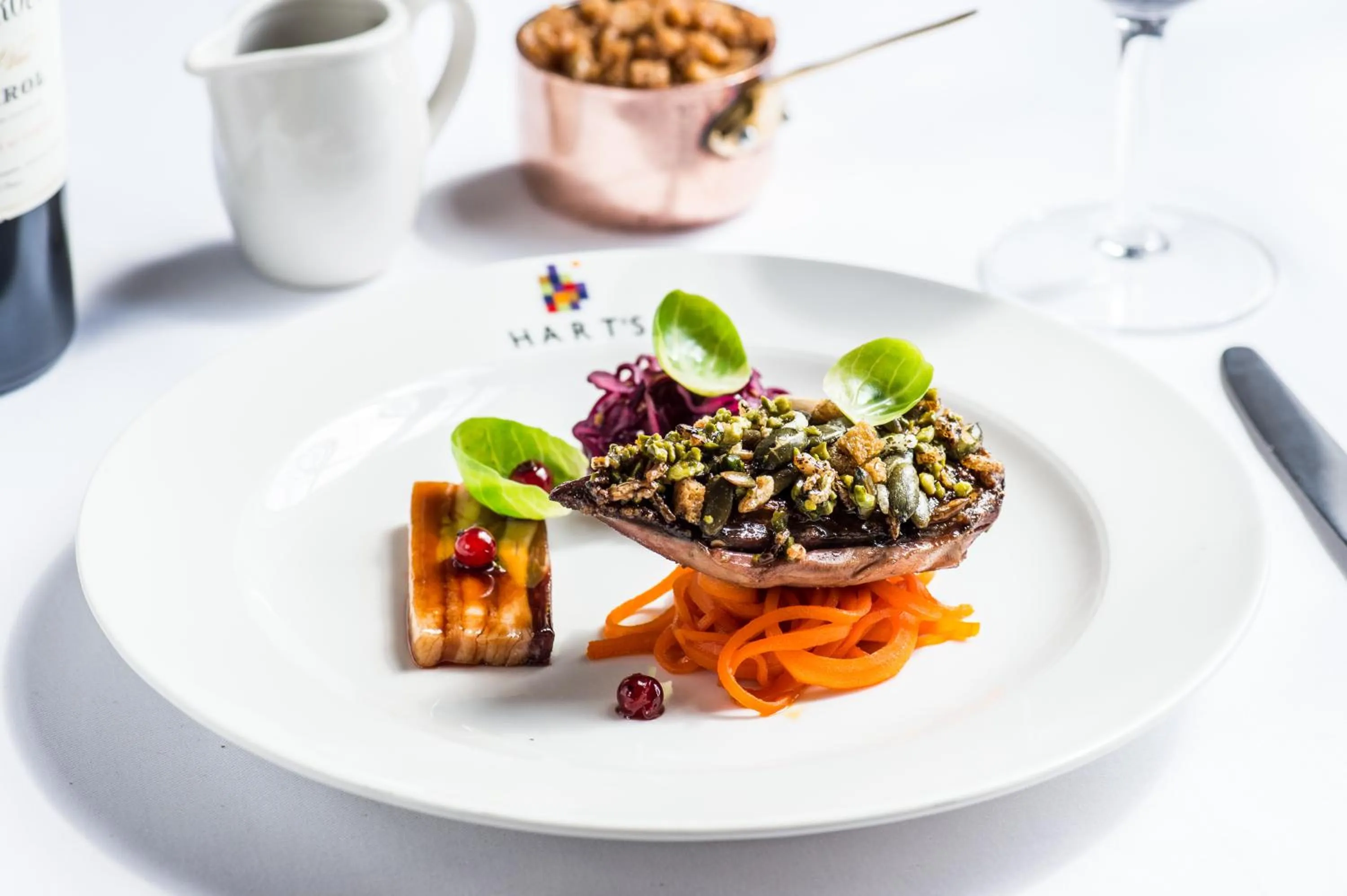 Food and drinks in Hart's Hotel