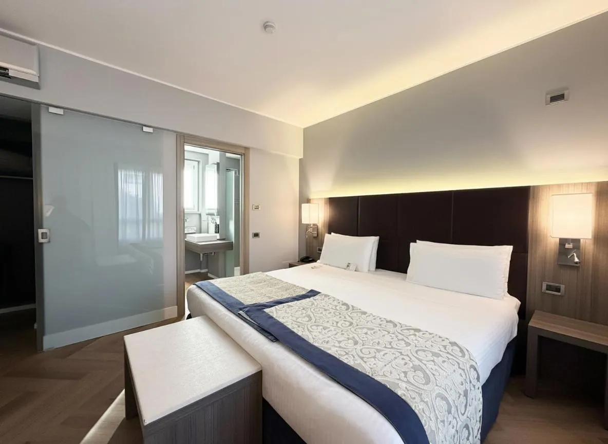 Bed in Best Western Plus Borgolecco Hotel