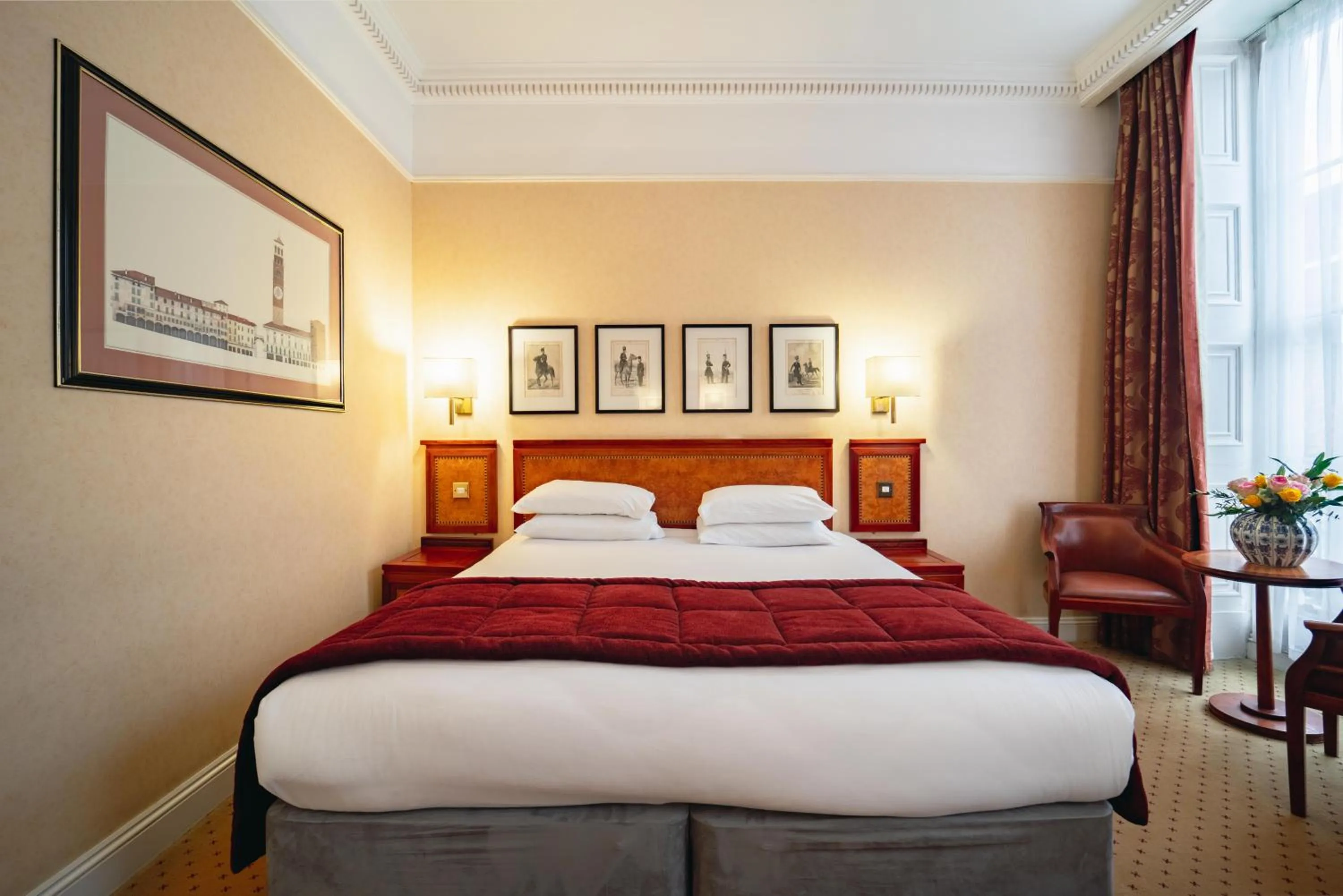 Bed in Grange Clarendon Hotel