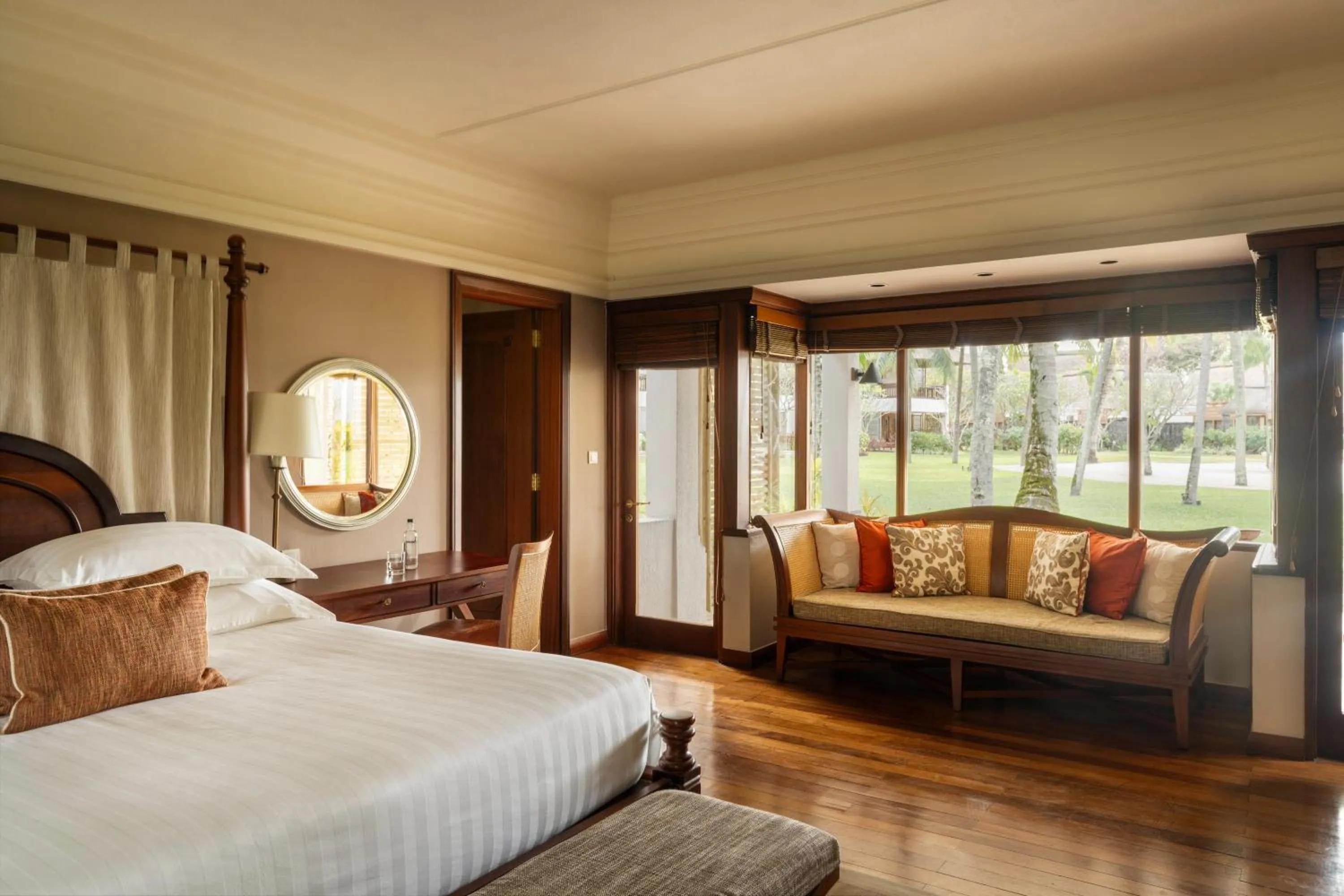 Bedroom, Bed in Constance Prince Maurice