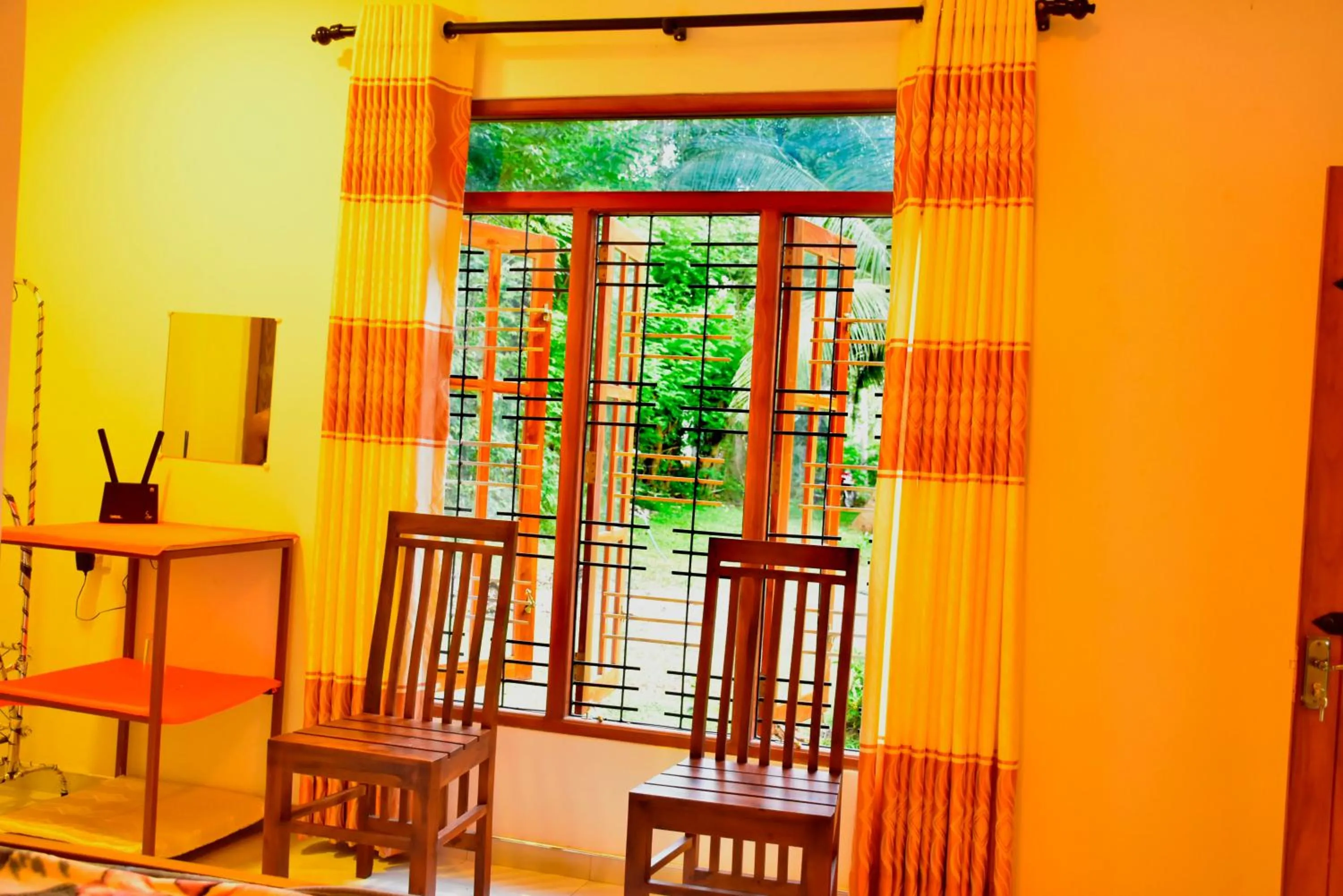 Breakfast in Little Ele Safari Lodge