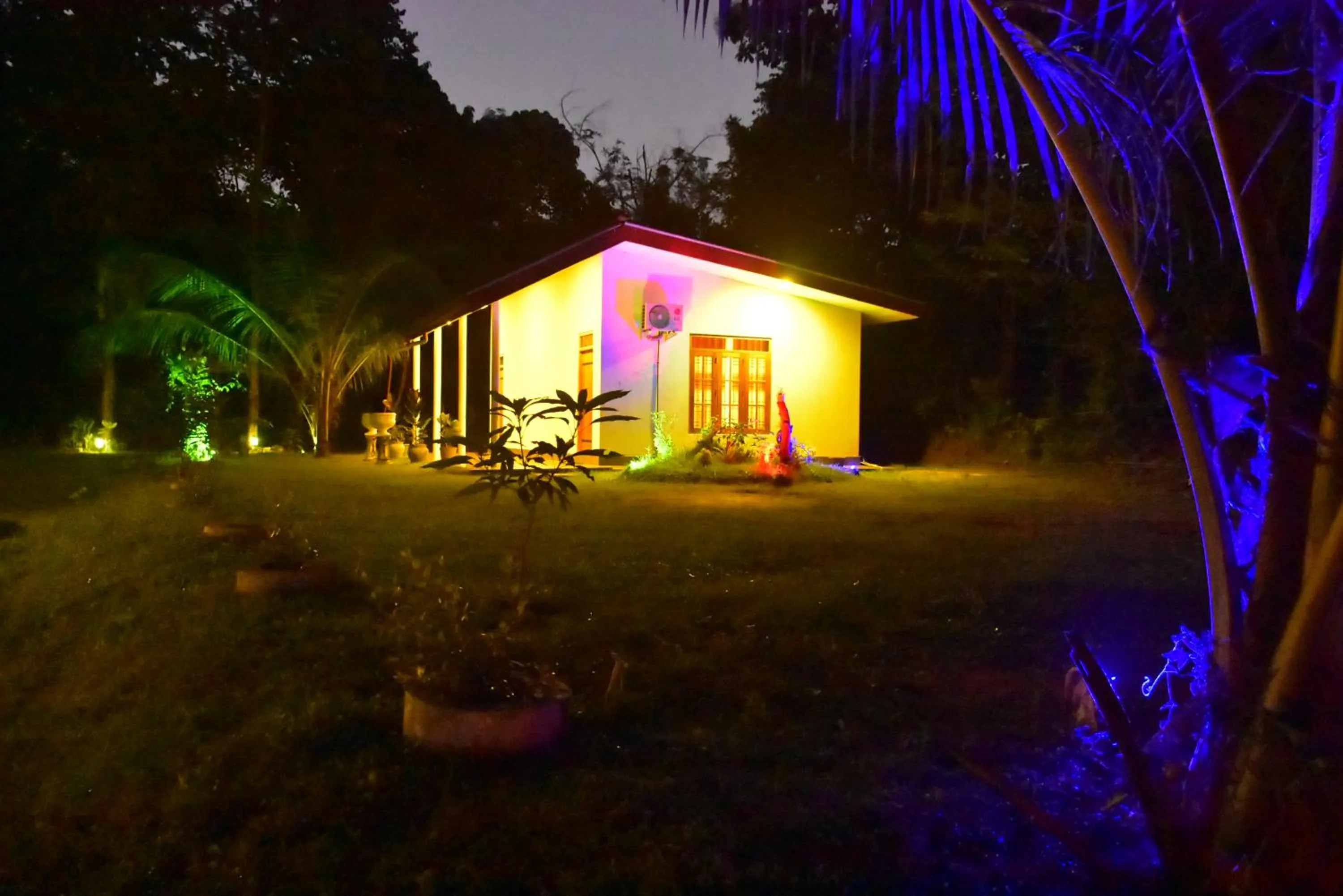 Breakfast in Little Ele Safari Lodge