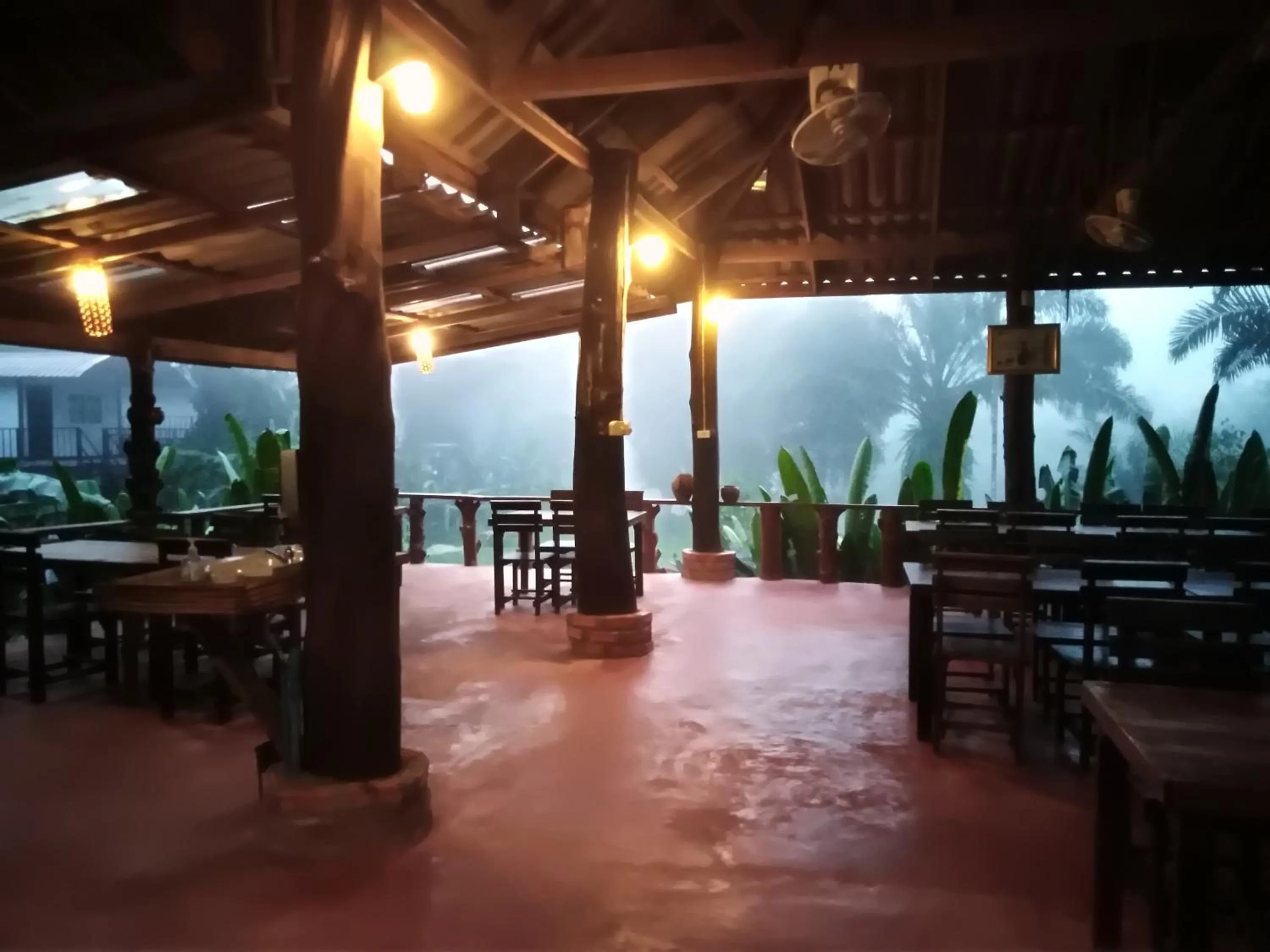 Restaurant/places to eat in Khaosok River Camp