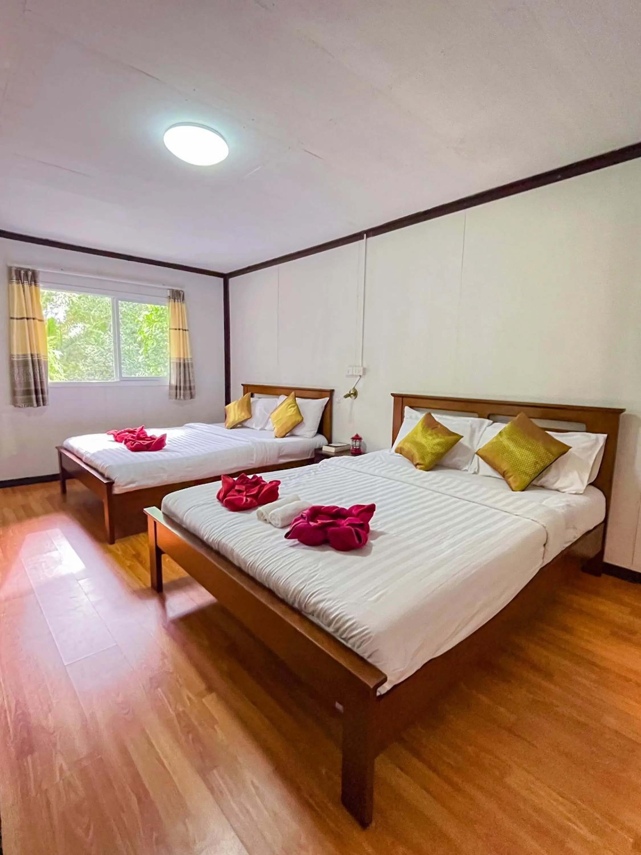 Bed in Khaosok River Camp