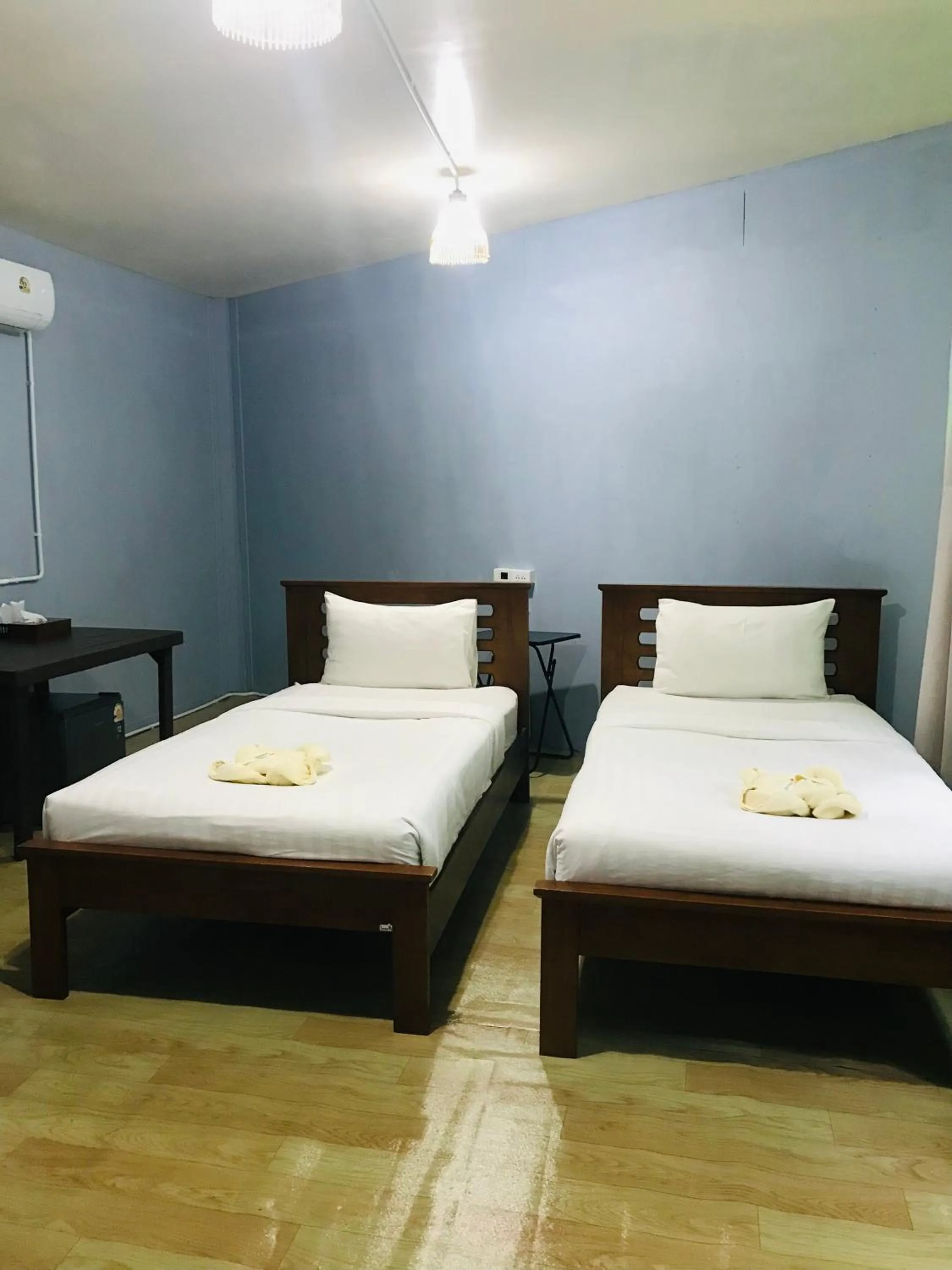 Bed in Khaosok River Camp