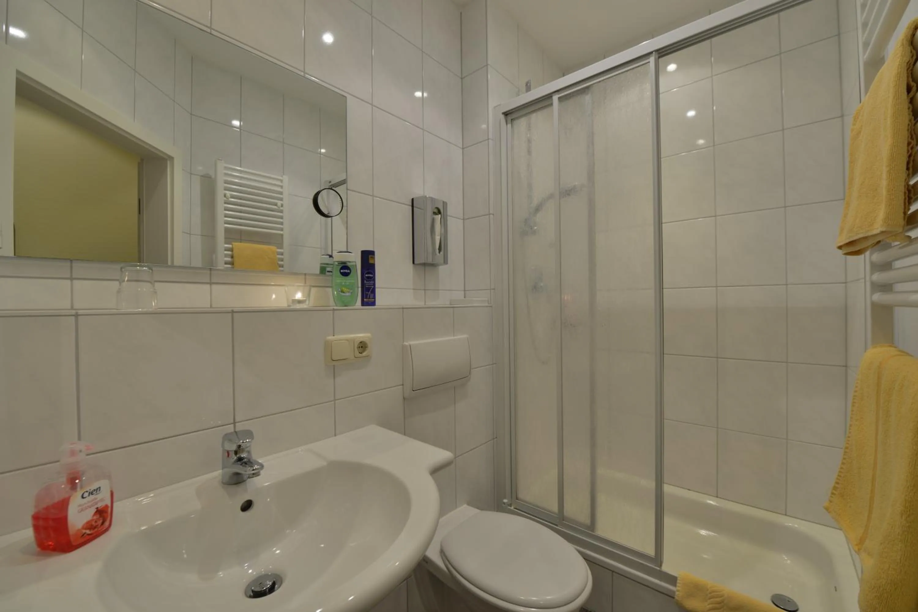 Decorative detail, Bathroom in BB Haus Neugebauer Garni