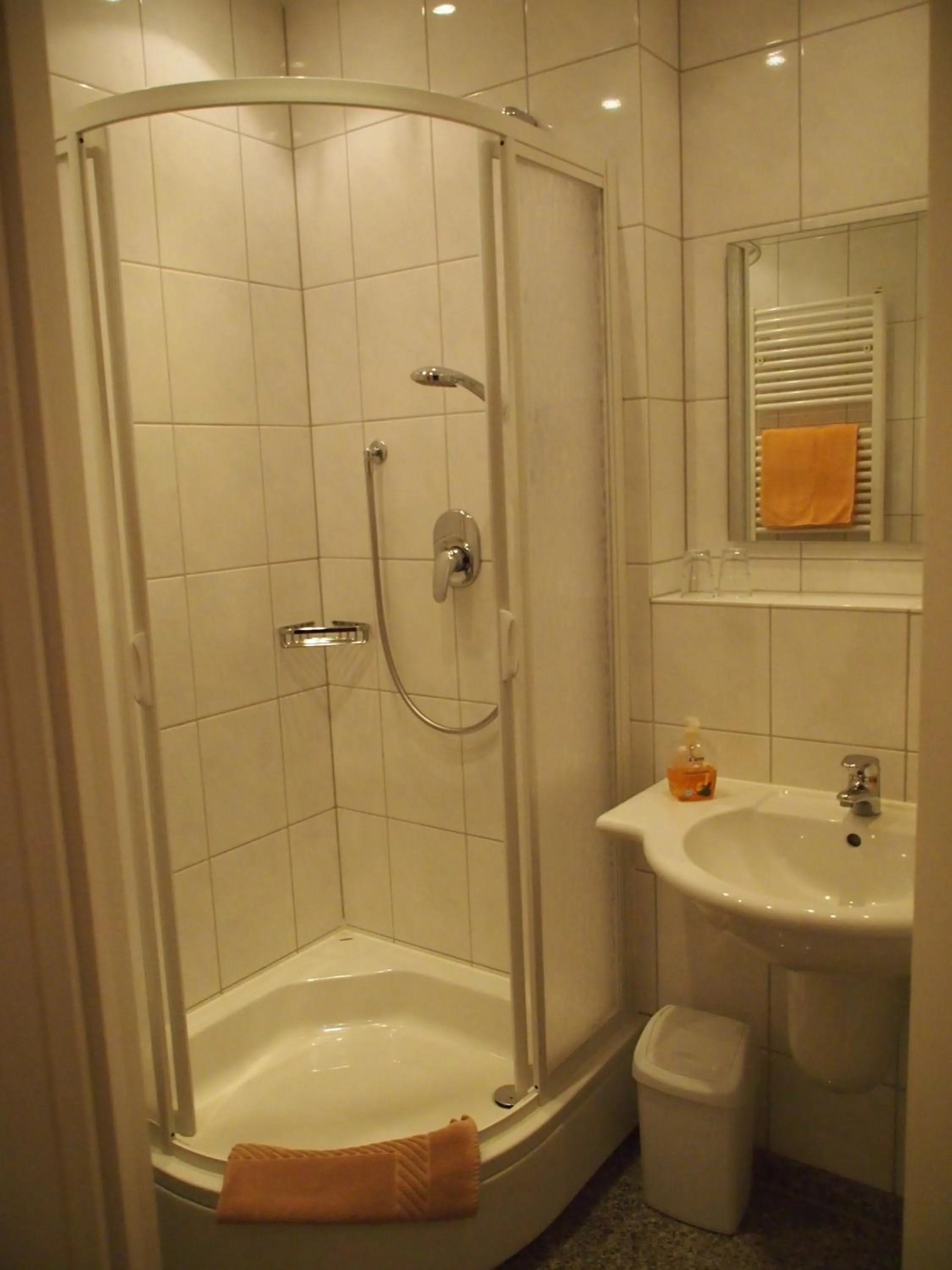 Bathroom in BB Haus Neugebauer Garni