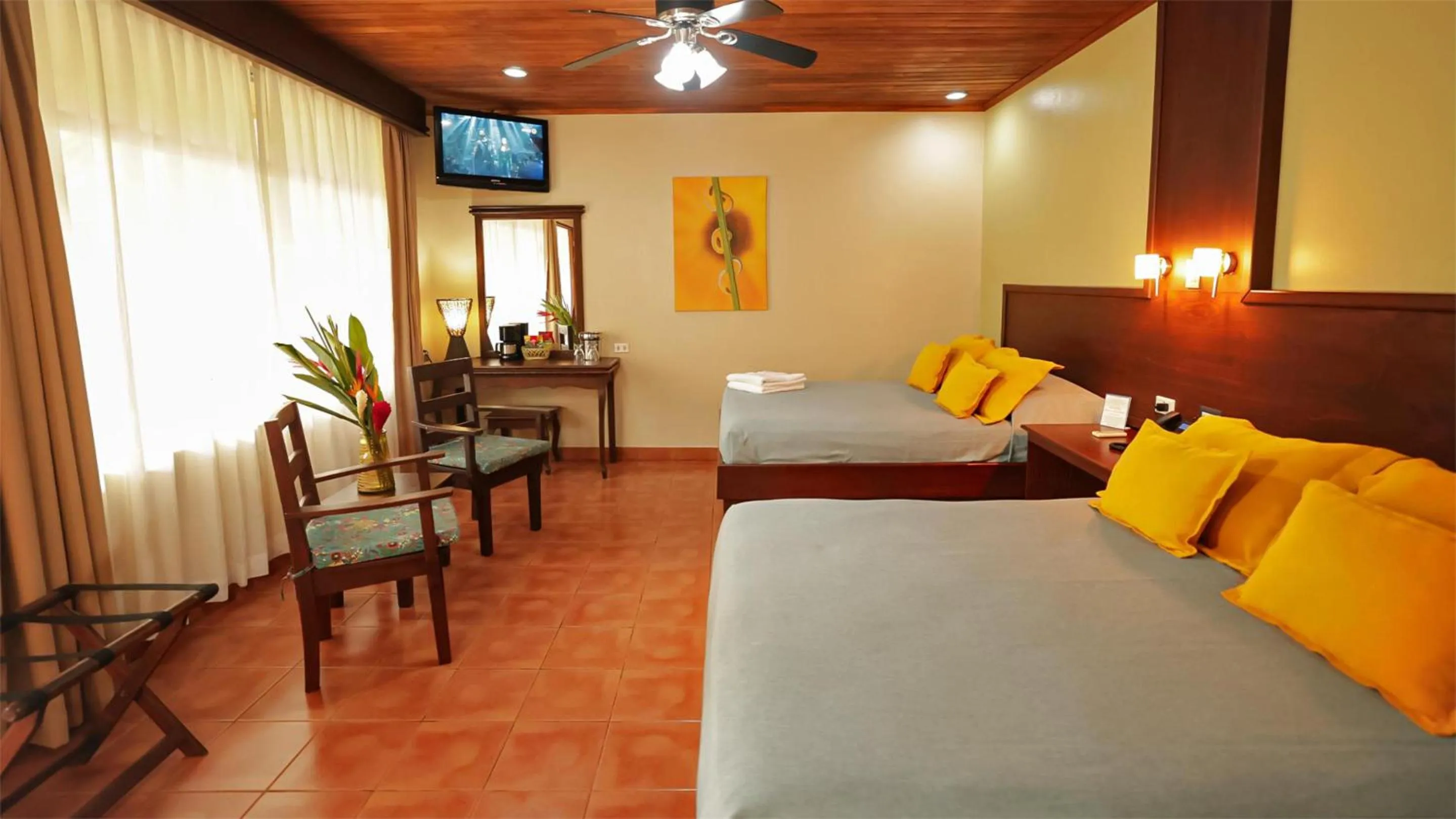 TV and multimedia, Bed in Volcano Lodge, Hotel & Thermal Experience