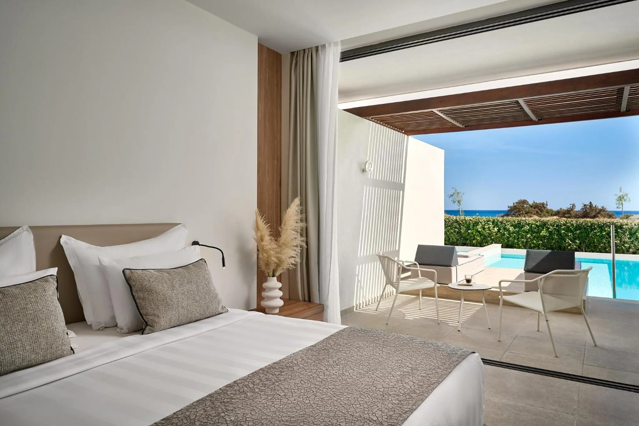 Bedroom, Bed in Gennadi Grand Resort - Premium All Inclusive