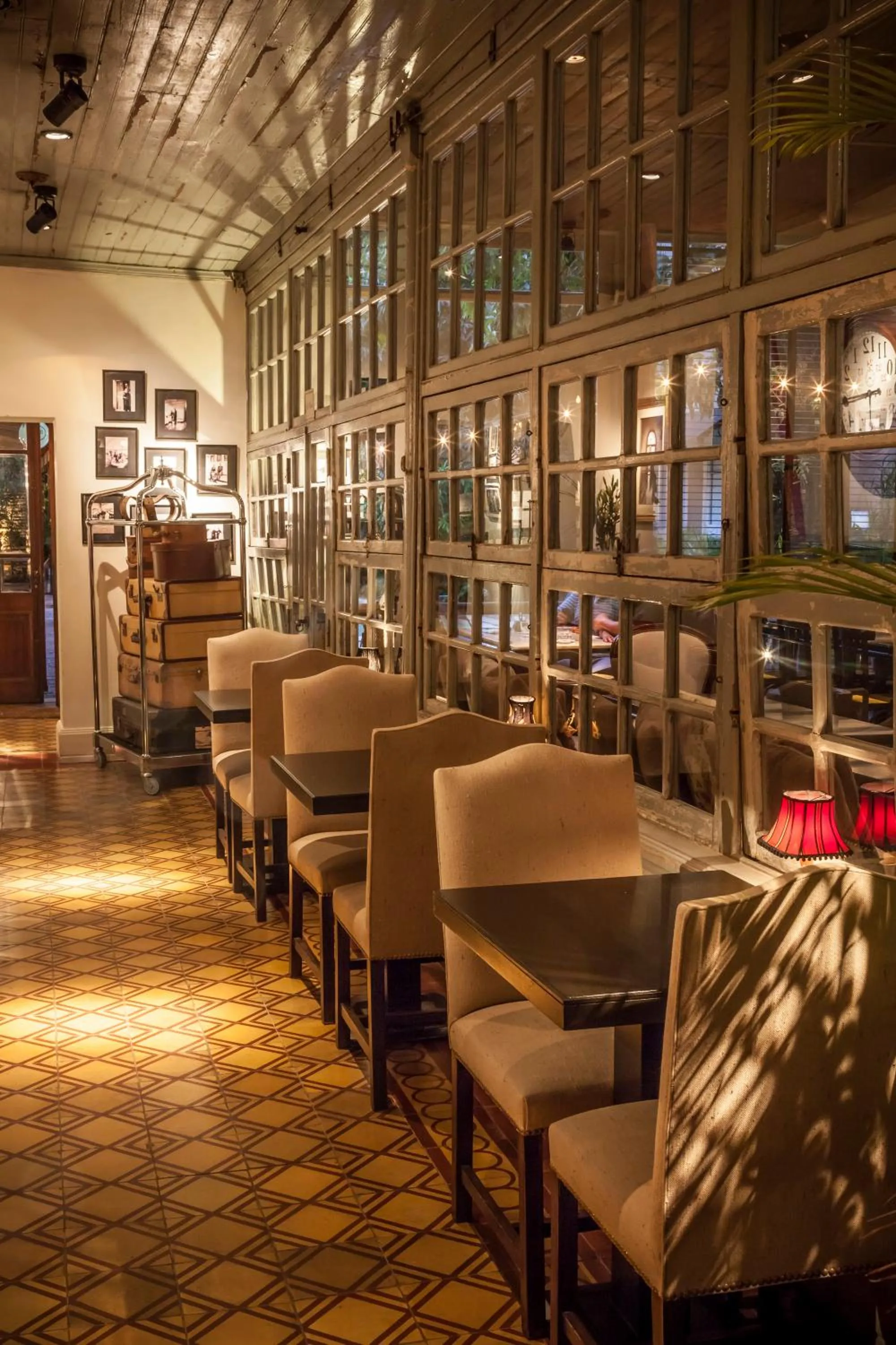 Restaurant/places to eat in La Alondra, Casa de huéspedes