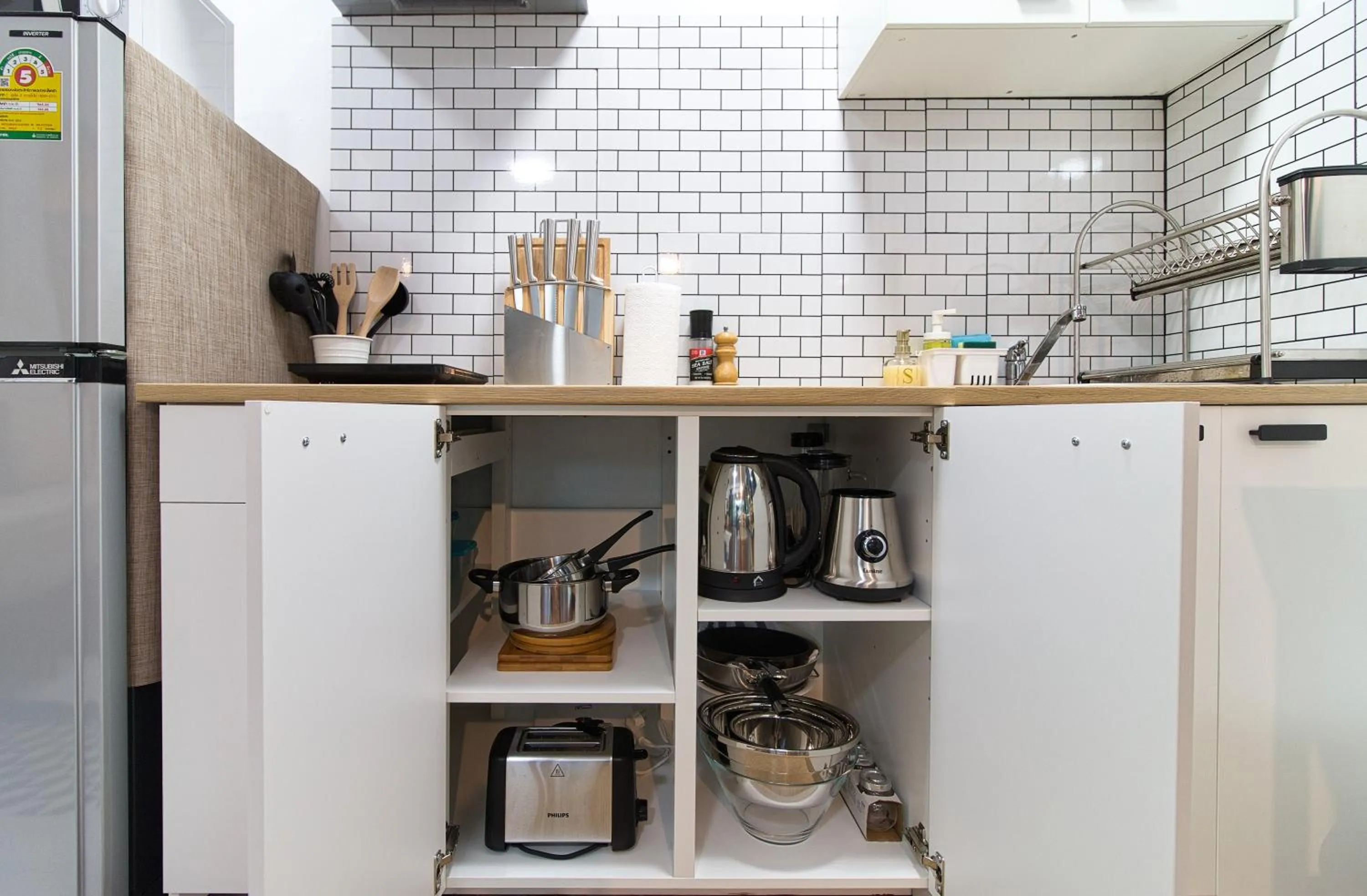 Kitchen or kitchenette in Jasmine Garden Bungalow