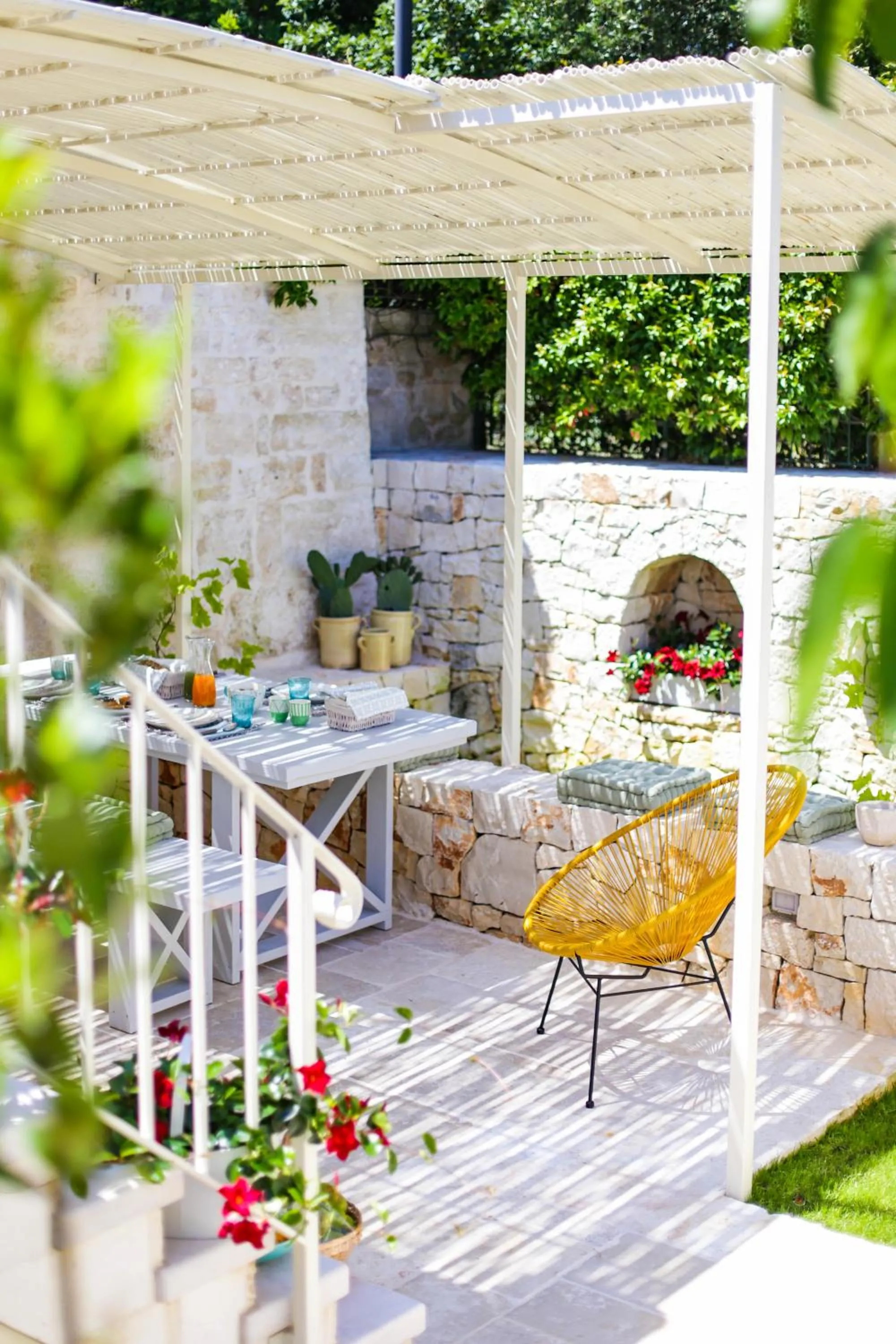 Patio in Hermanas Relais - trulli luxury