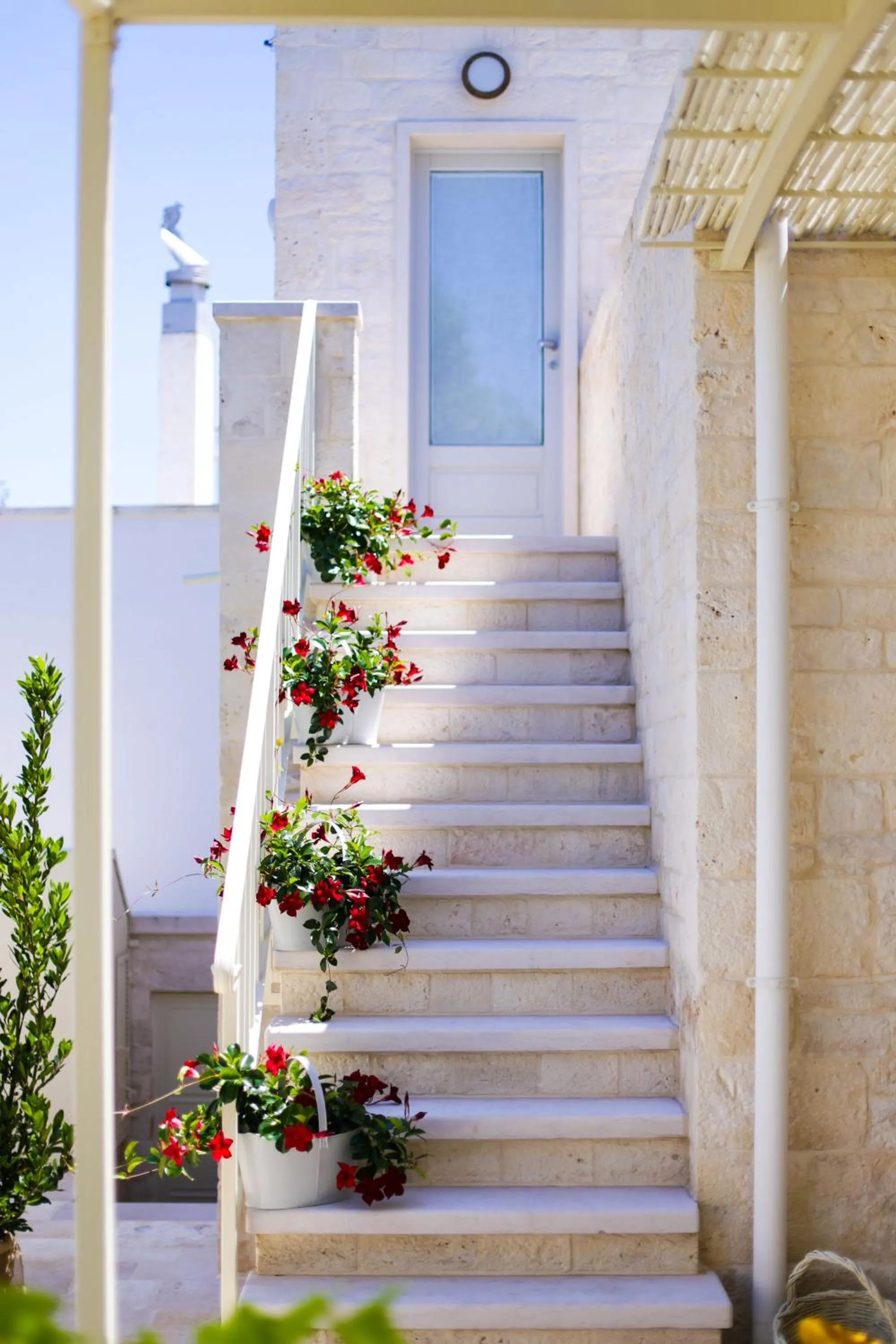 Garden in Hermanas Relais - trulli luxury
