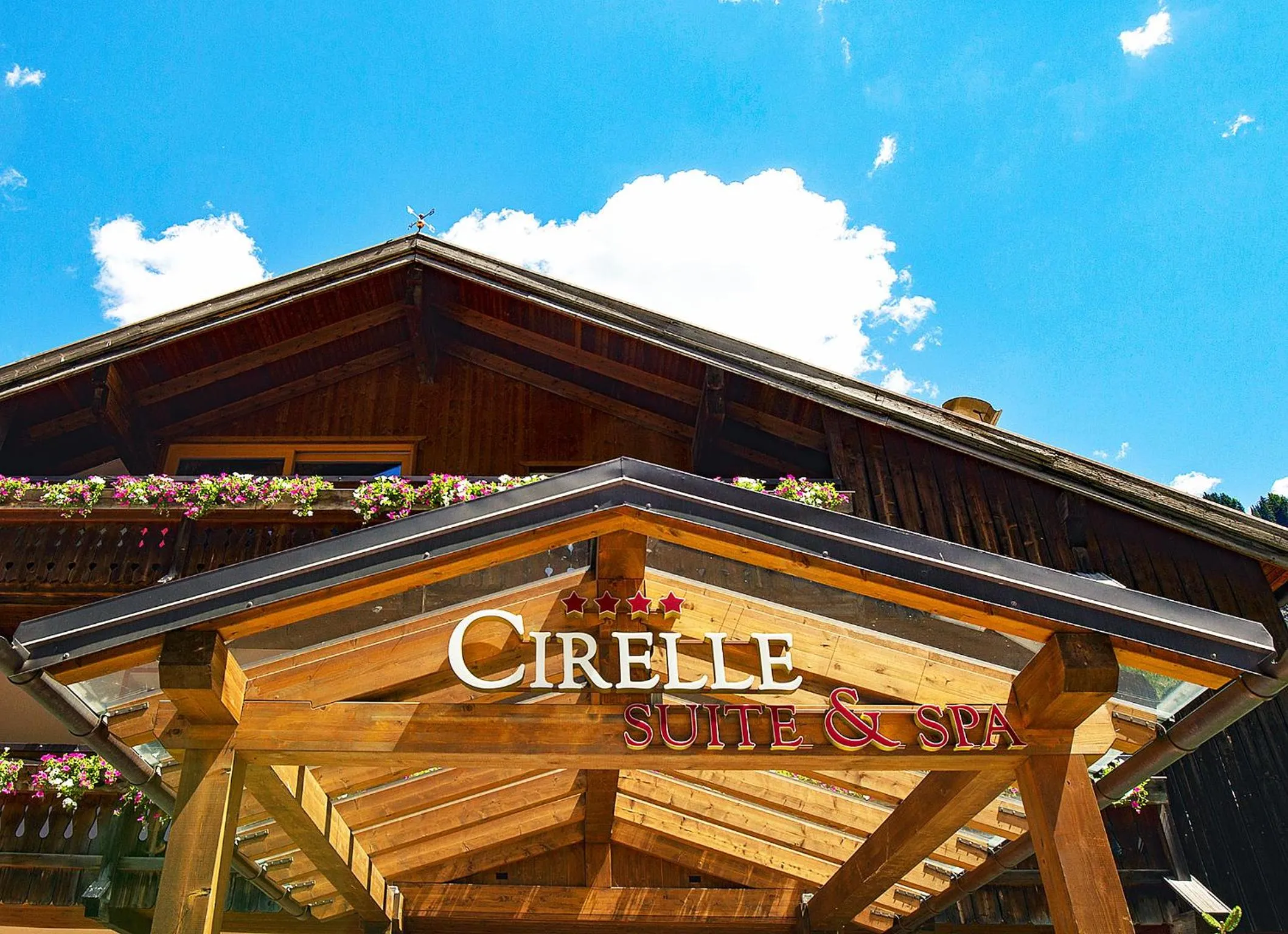 Facade/entrance in Hotel Cirelle Suite & Spa