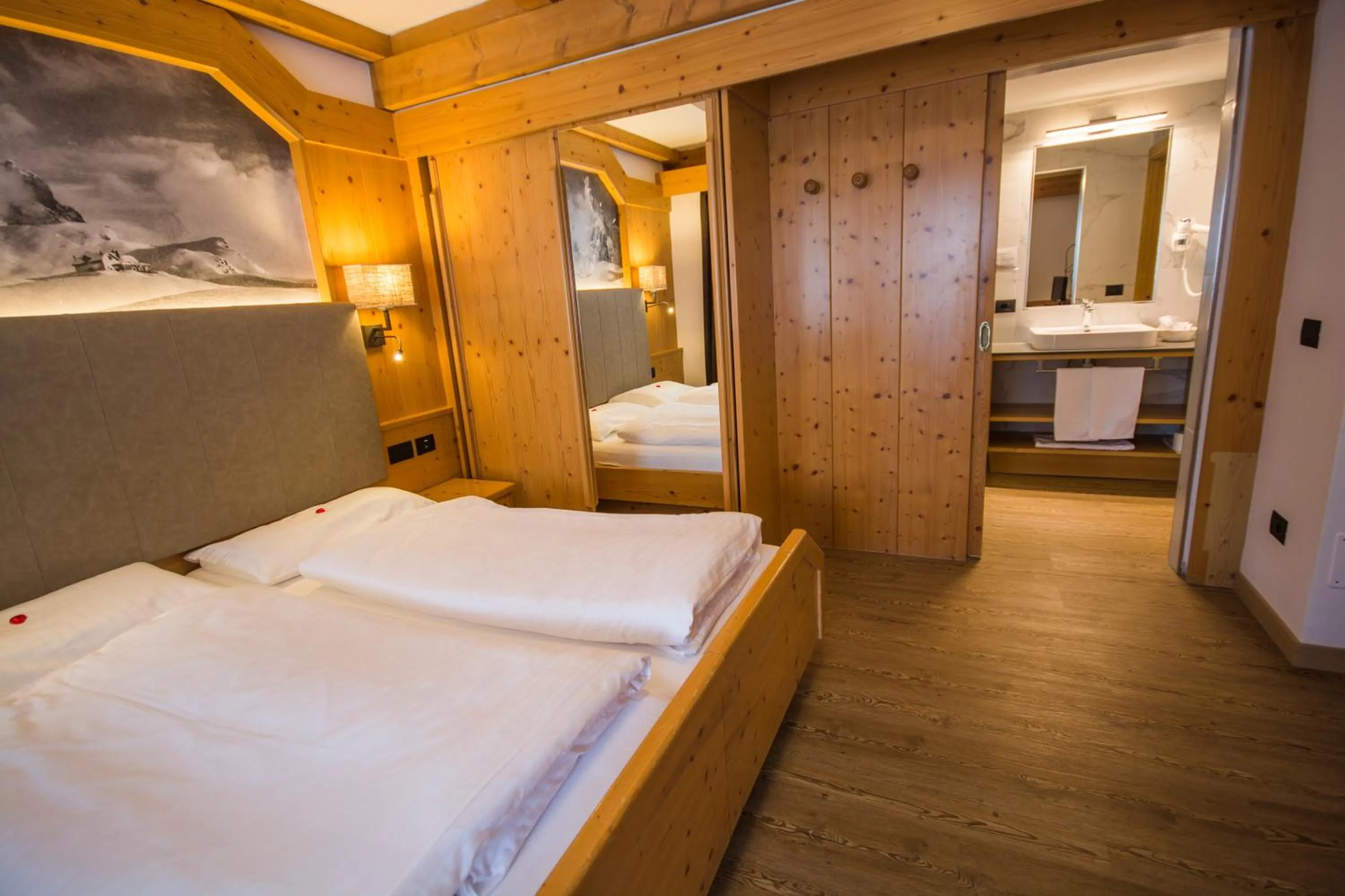 Bathroom, Bed in Hotel Cirelle Suite & Spa