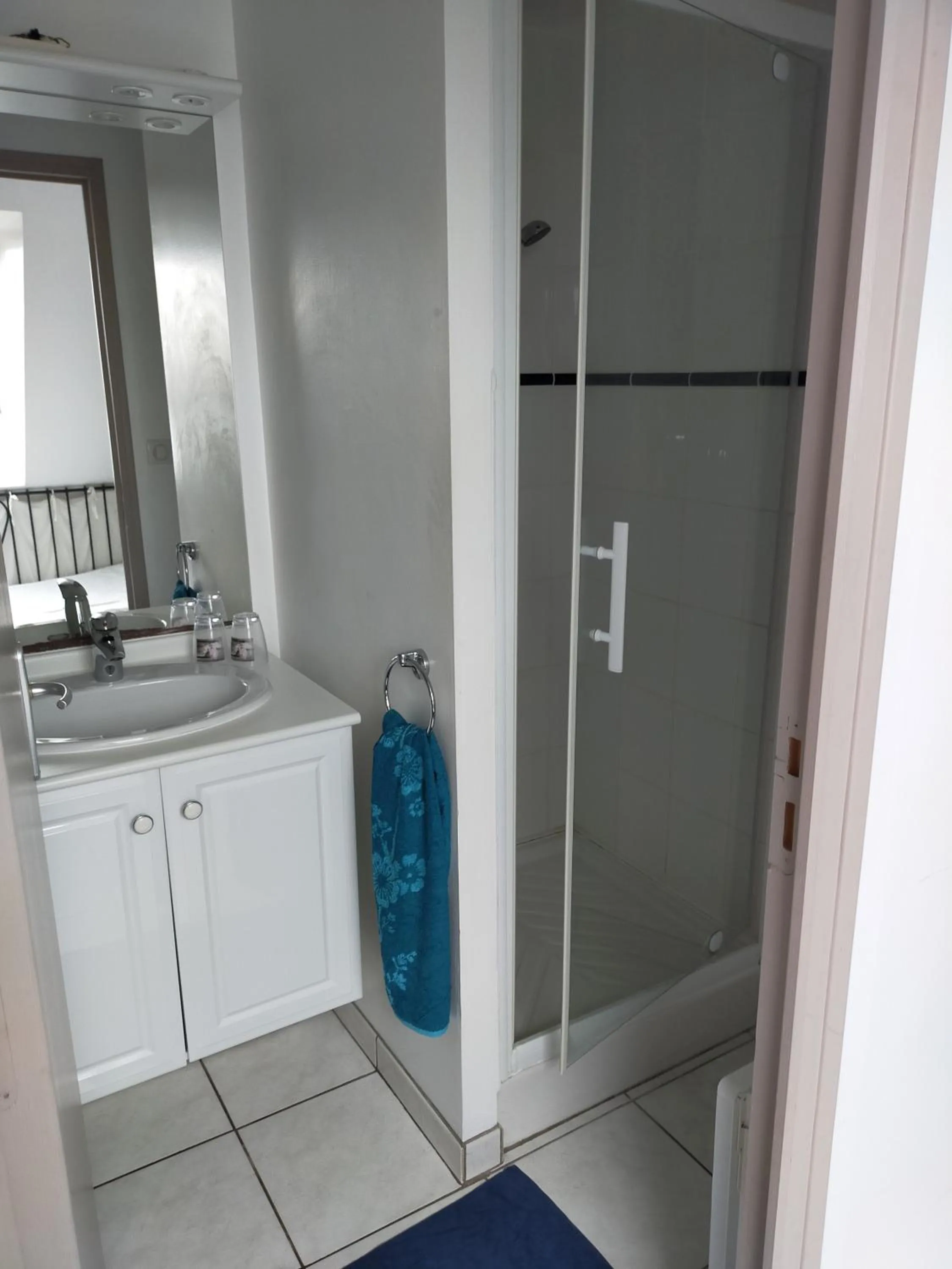 Bathroom in L'Escale de la Baie de Somme