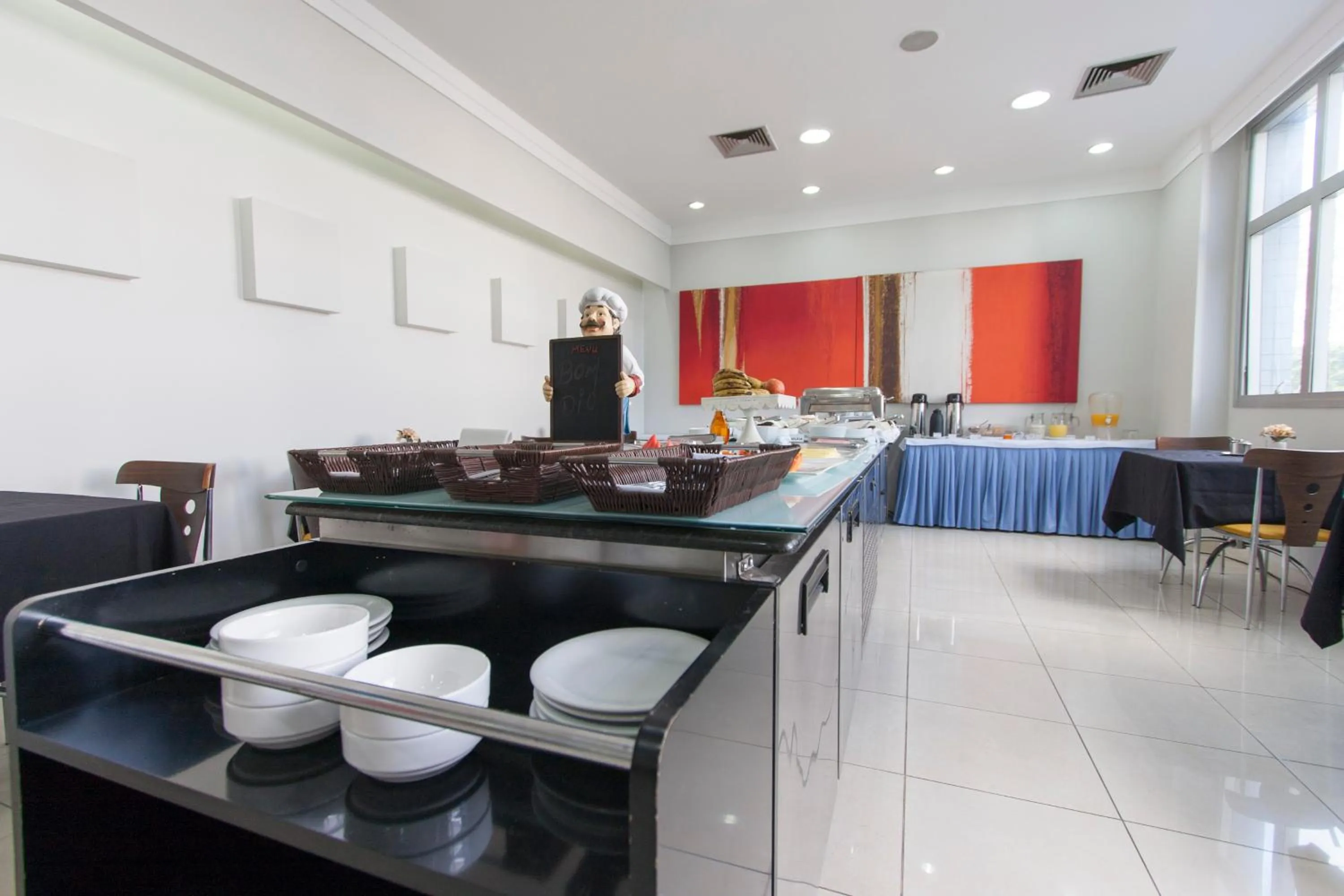 Restaurant/places to eat in Di Giulio Hotel