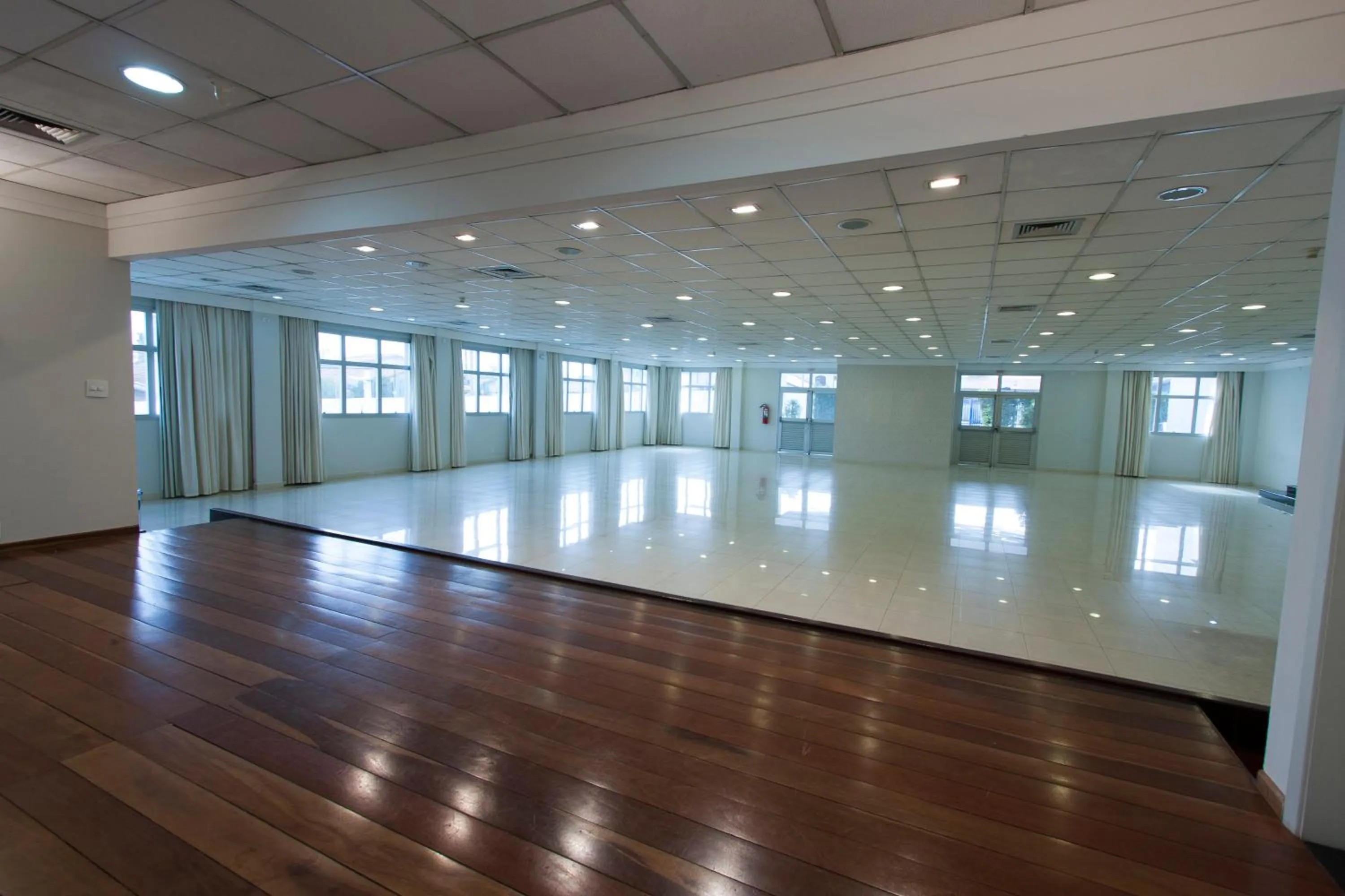 Meeting/conference room in Di Giulio Hotel