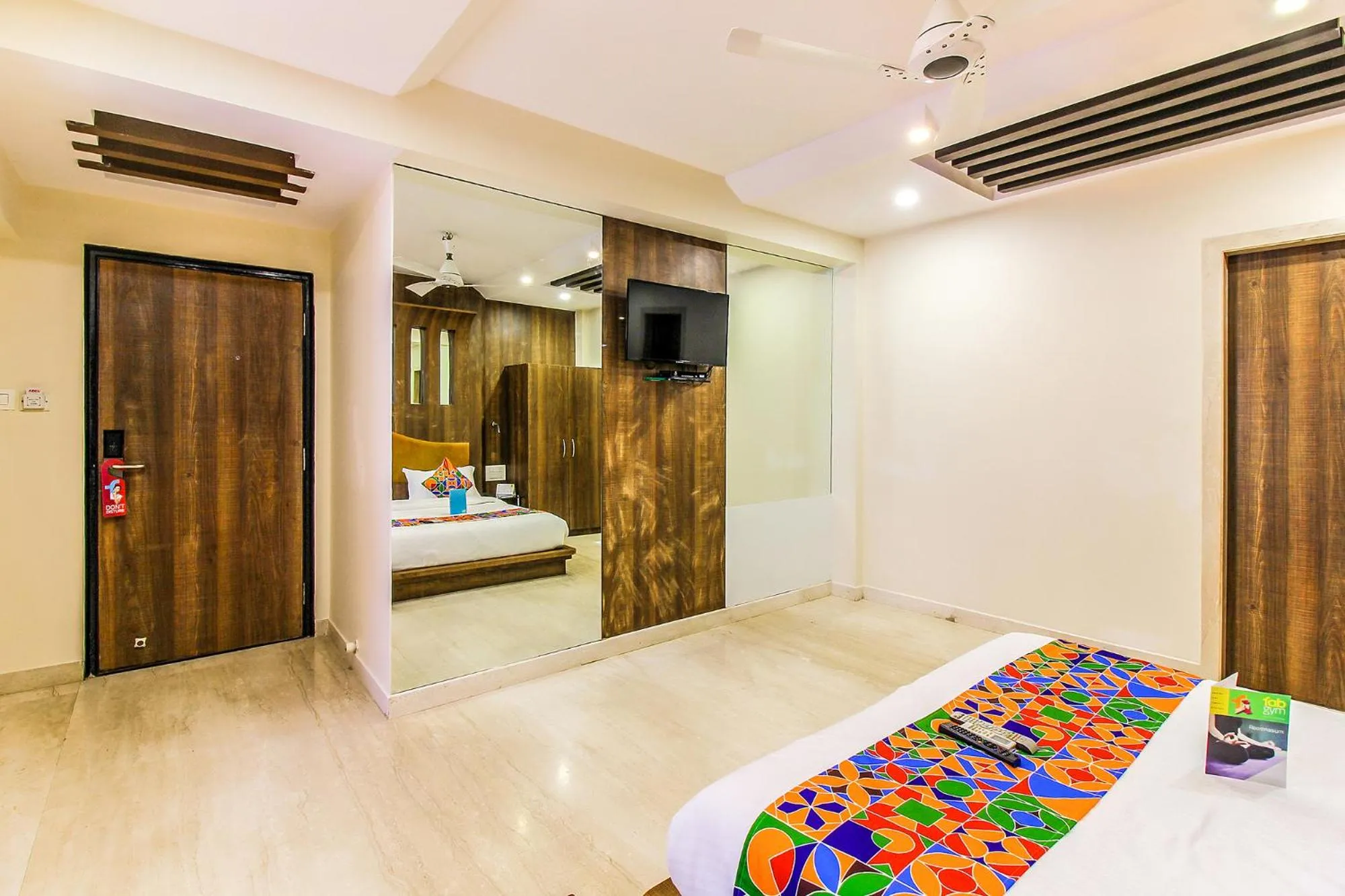 Bedroom in FabHotel Sahar Garden - Nr Mumbai International Airport