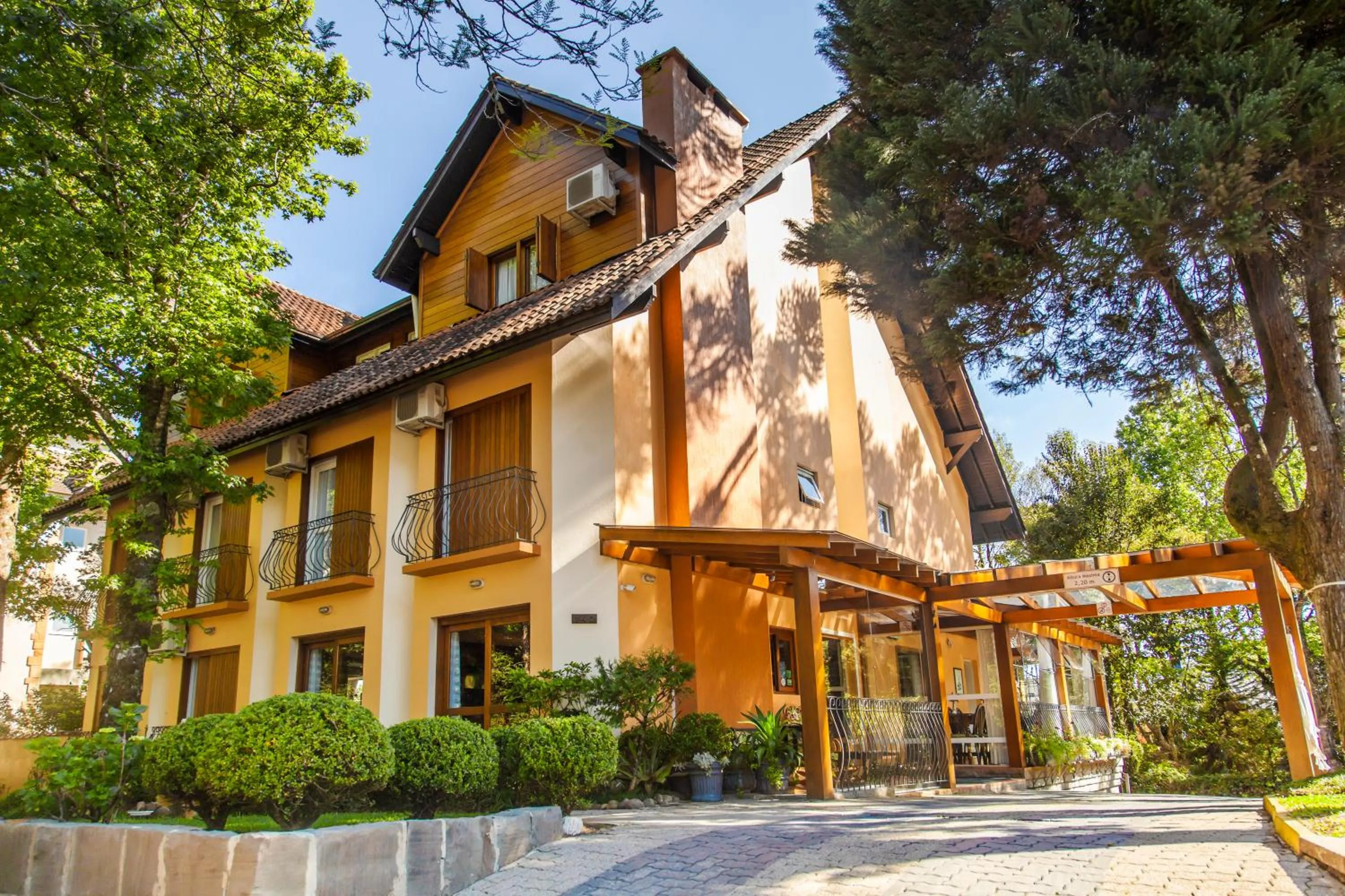 Patio in Pousada Águia Branca