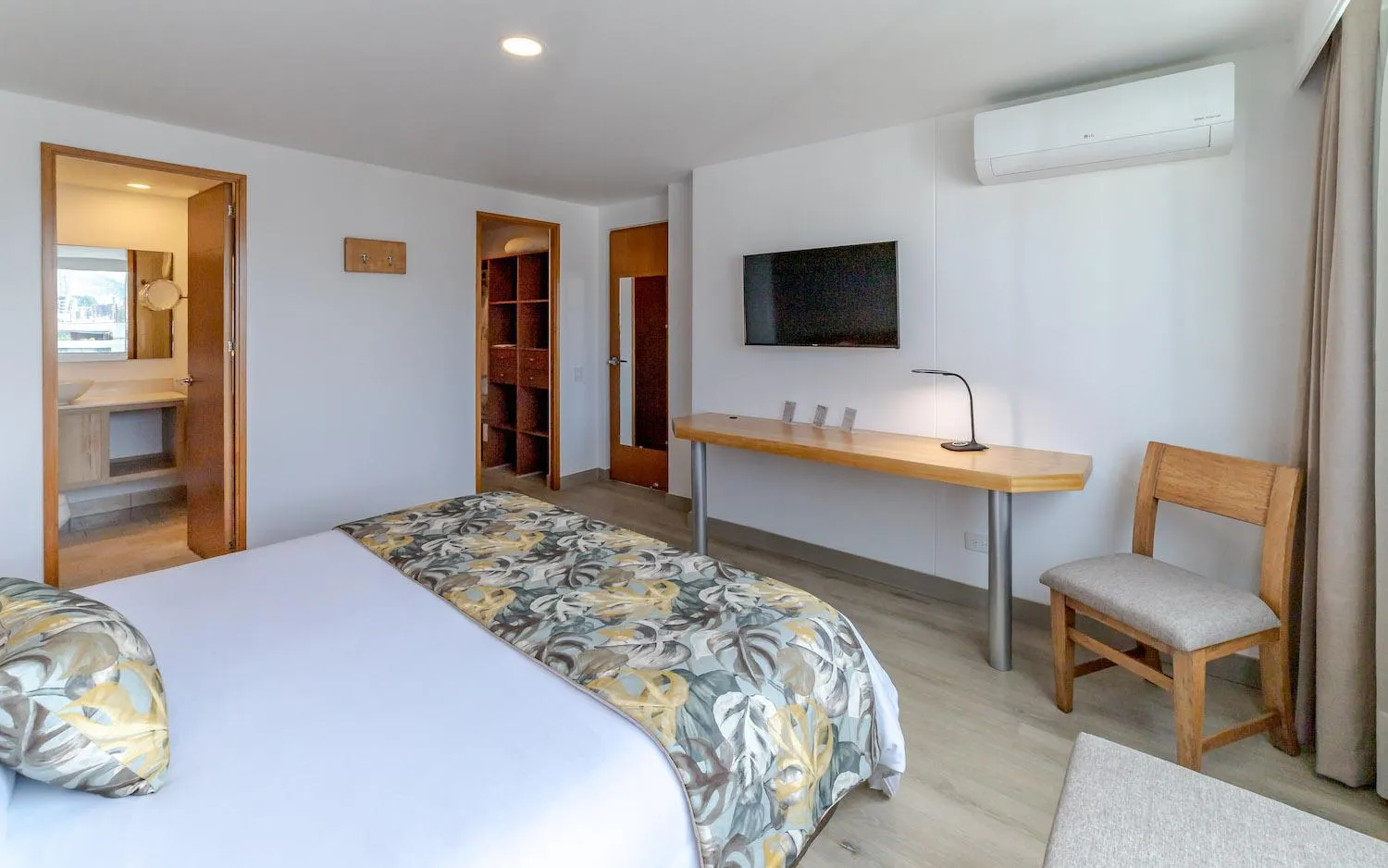 Bed in Affinity ApartaHotel - Extended Stay