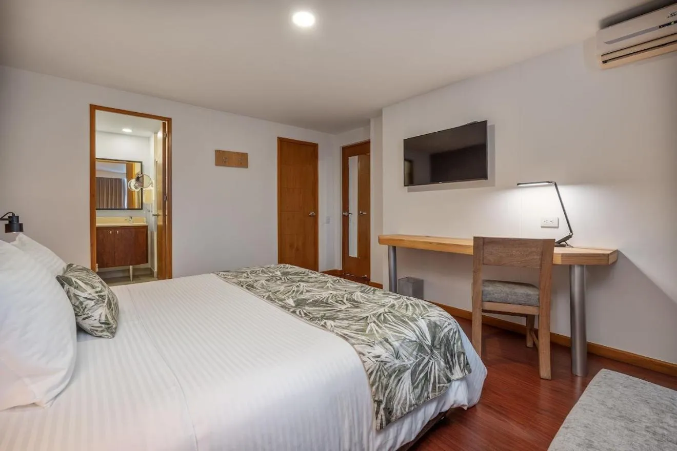 TV and multimedia, Bed in Affinity ApartaHotel - Extended Stay