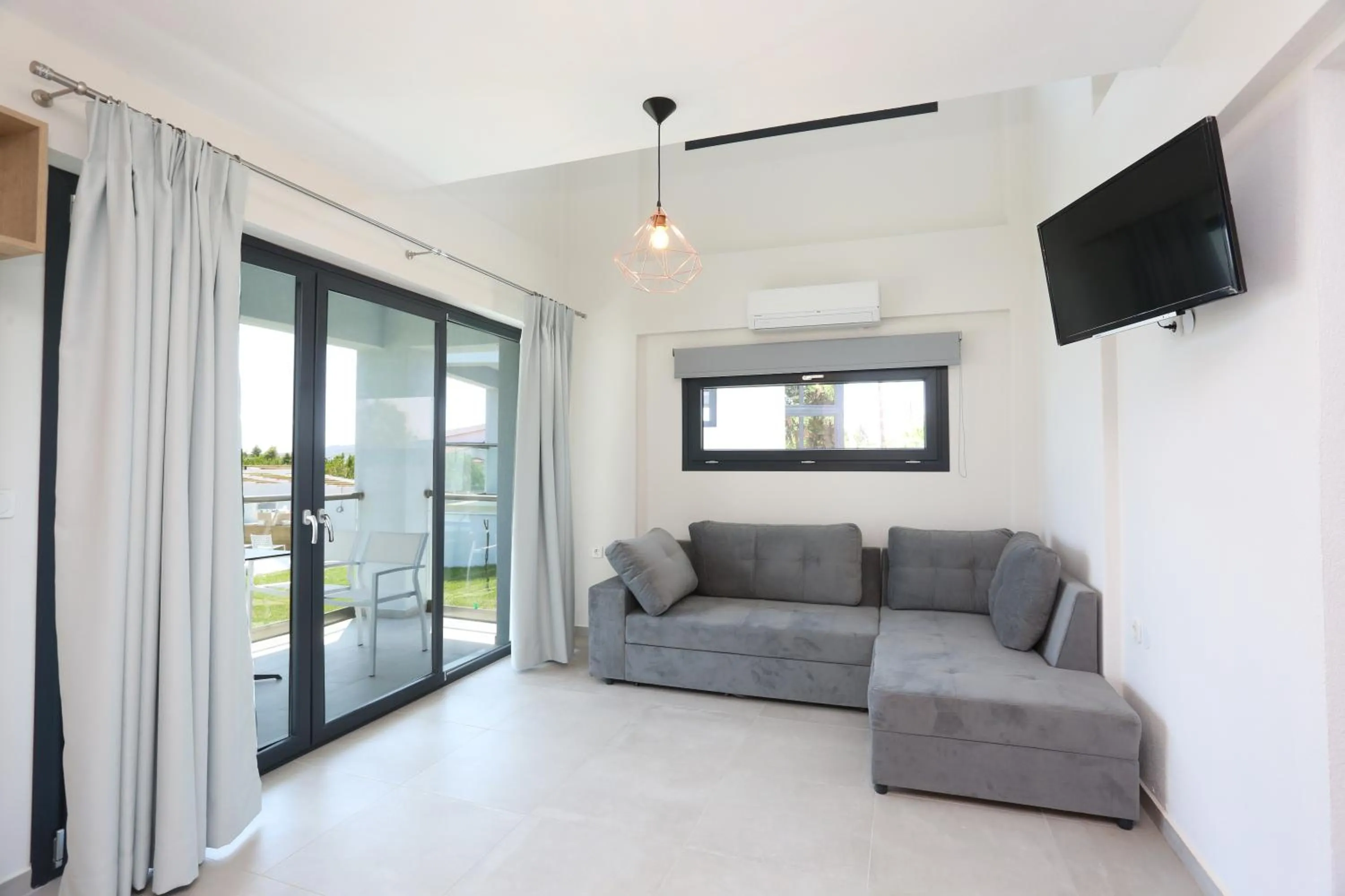 TV and multimedia in Blue Avenue