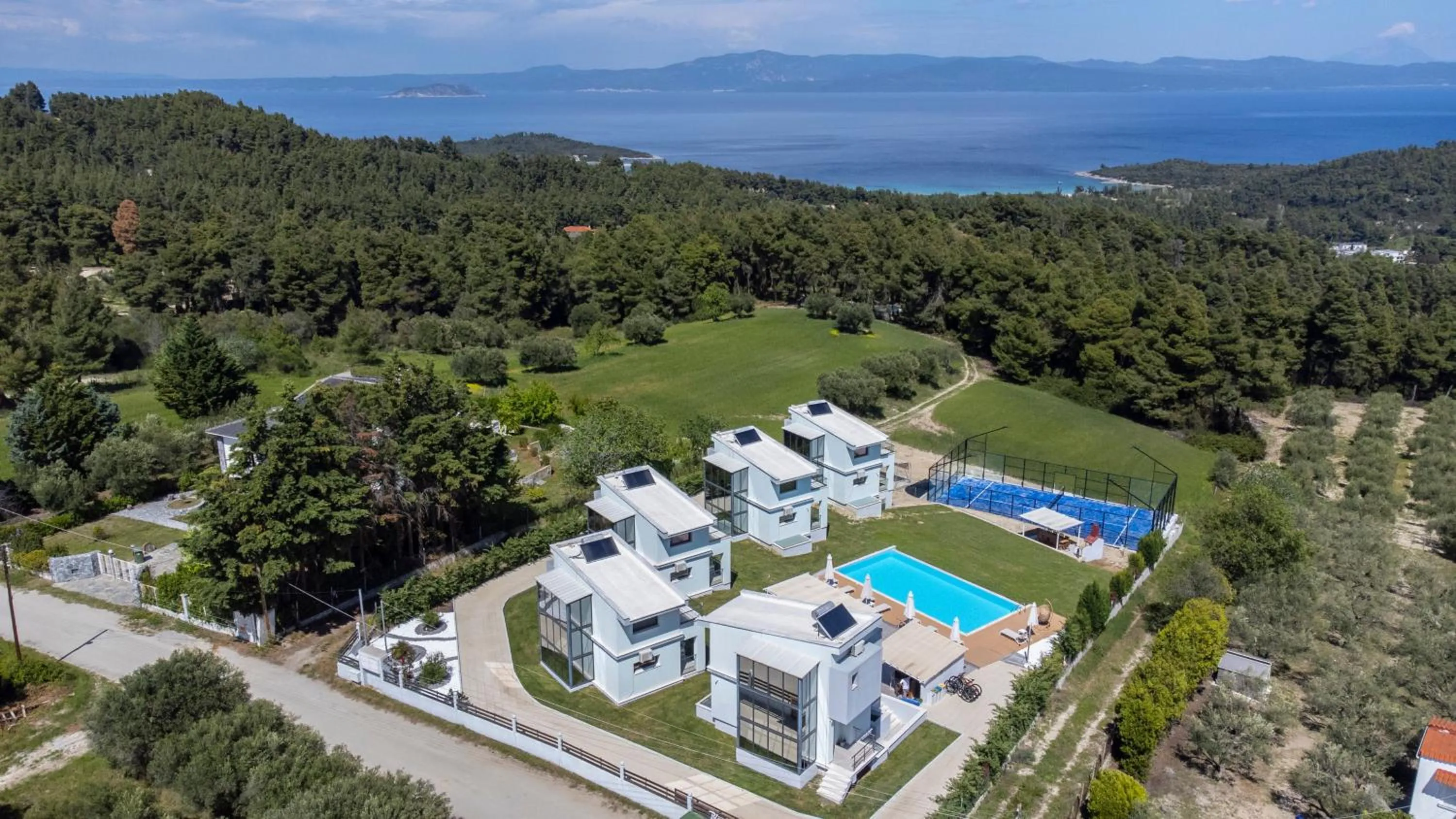 Property building in Blue Avenue