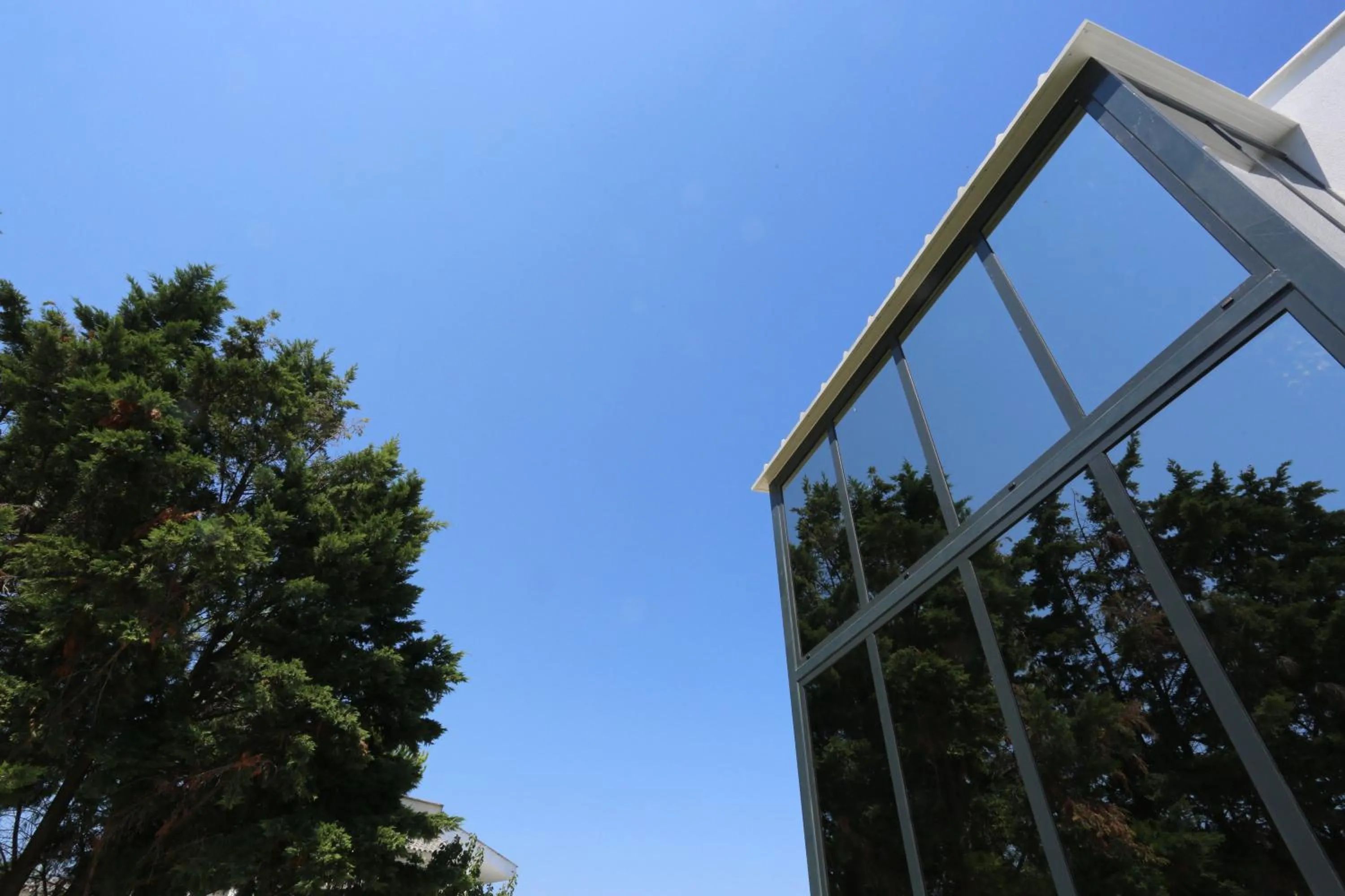 Property building in Blue Avenue