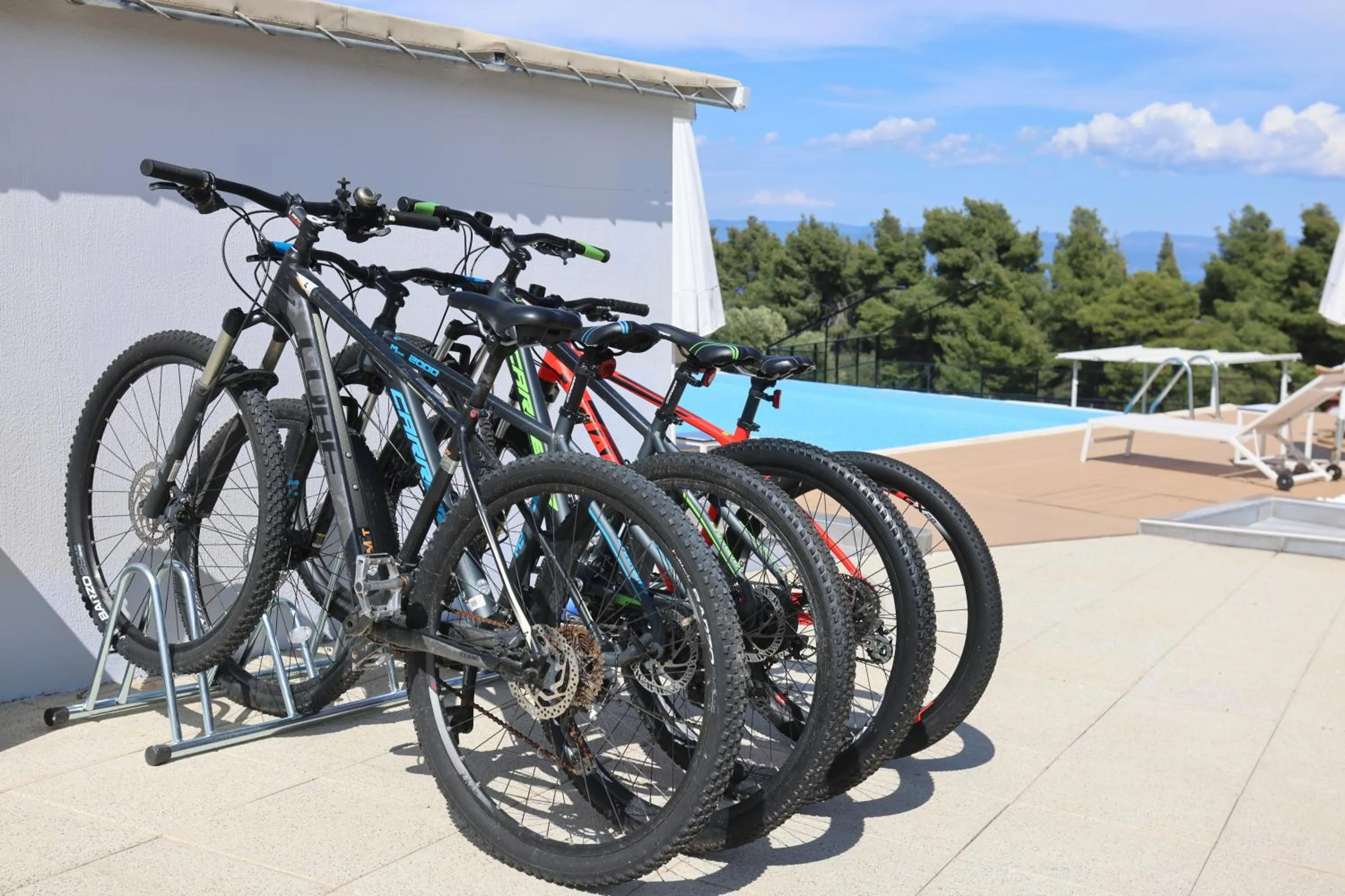 Cycling in Blue Avenue
