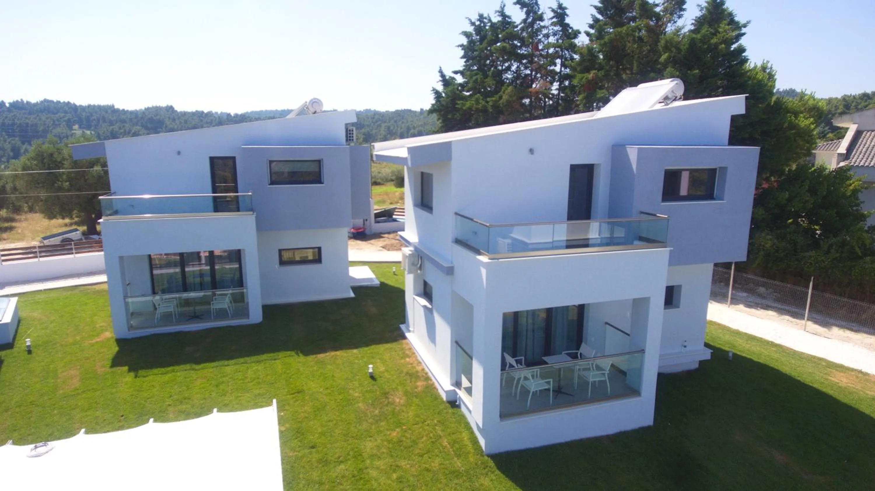 Property building in Blue Avenue