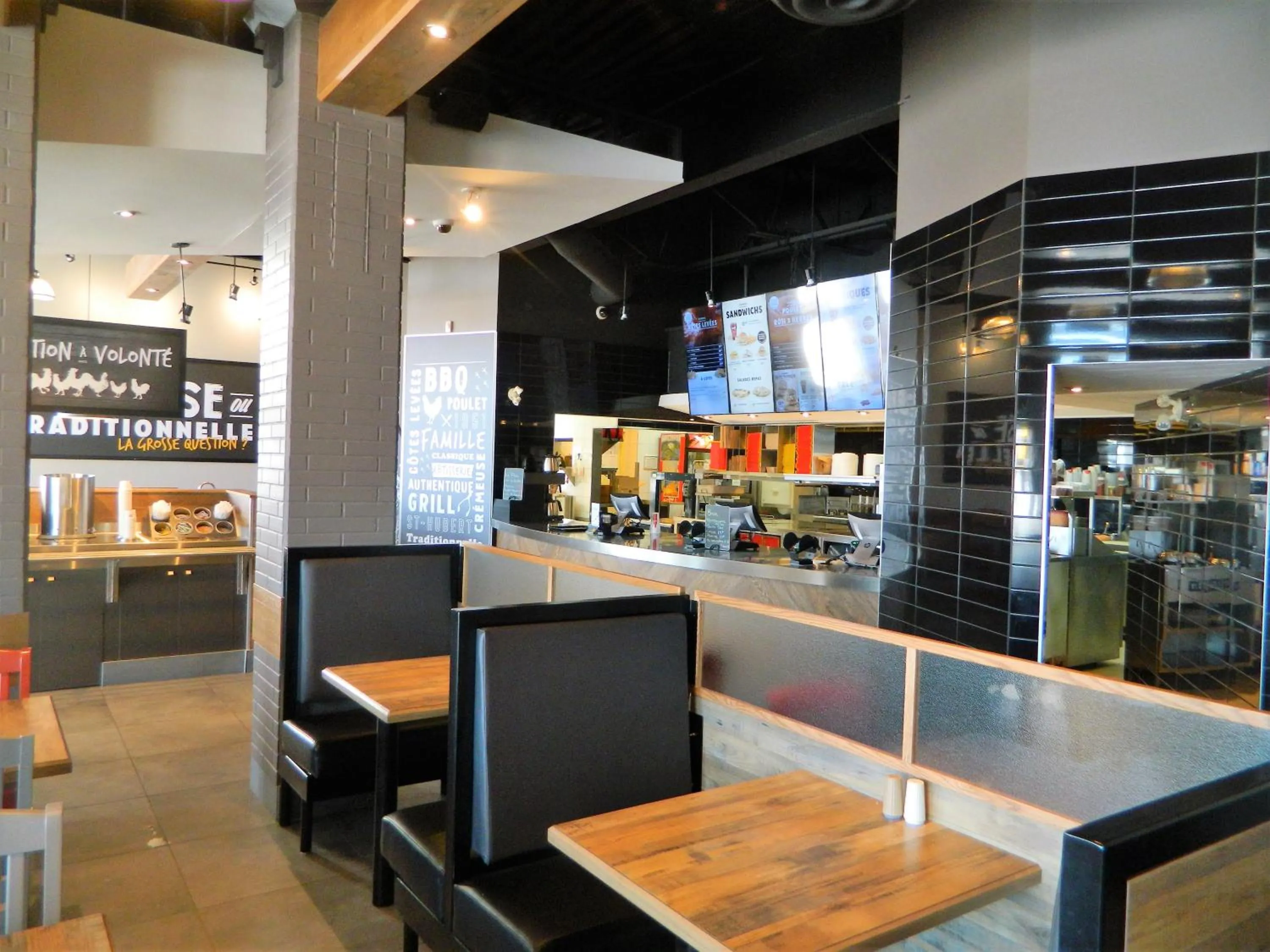 Restaurant/places to eat in Travelodge by Wyndham Roberval