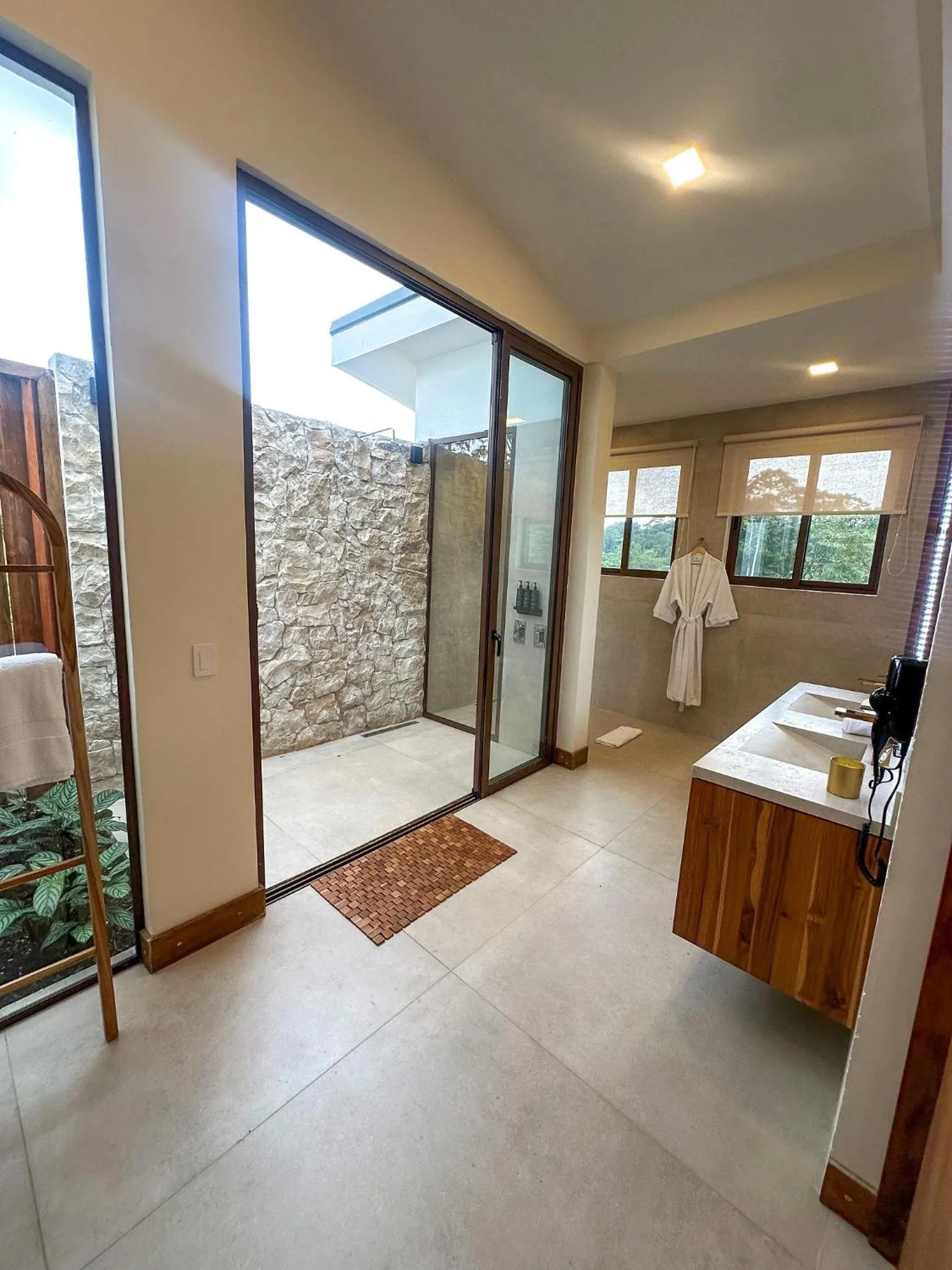 Bathroom in Chachagua Rainforest Hotel & Hot Springs