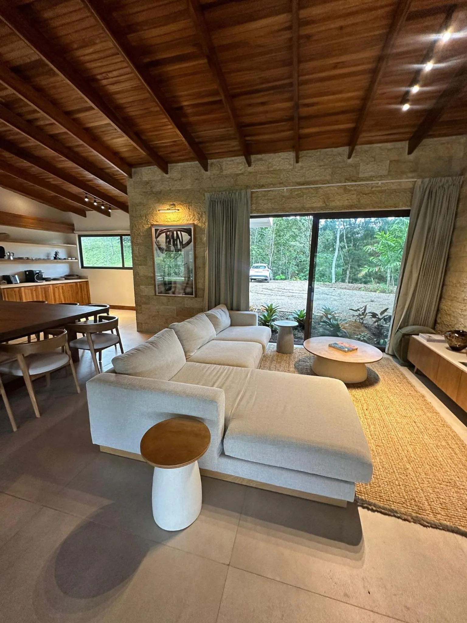 Living room in Chachagua Rainforest Hotel & Hot Springs