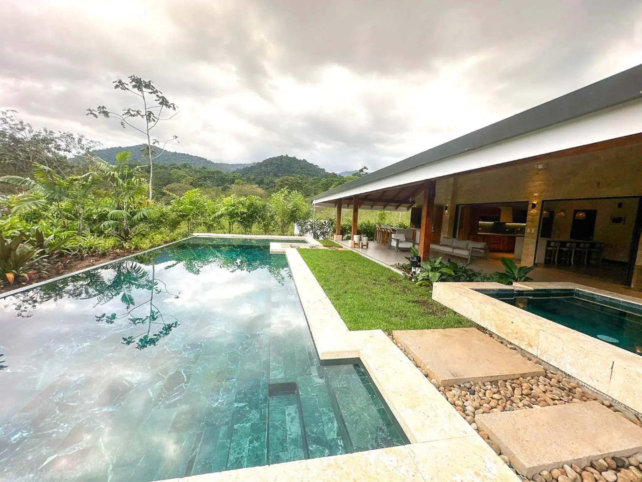 Hacienda Cercone in Chachagua Rainforest Hotel & Hot Springs Hacienda Cercone in Chachagua Rainforest Hotel & Hot Springs