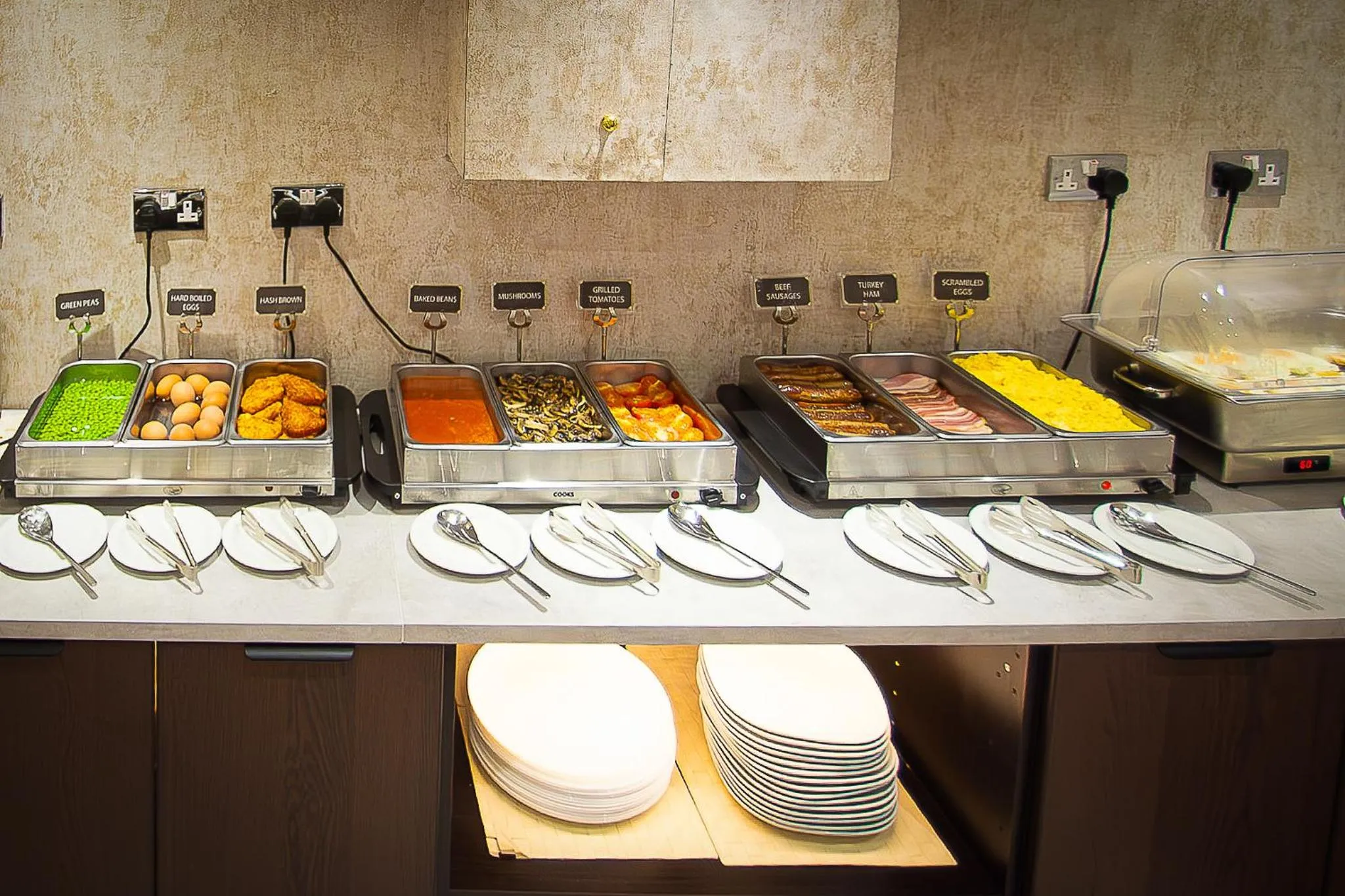 Restaurant/places to eat in Hyde Park International