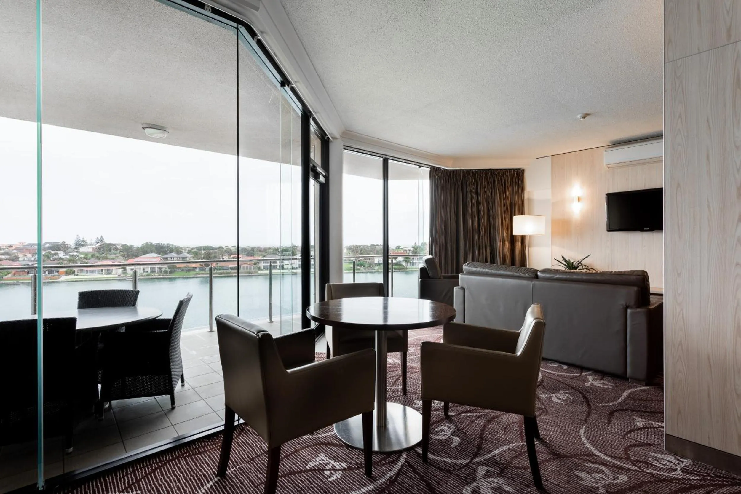 Seating area in Lakes Hotel