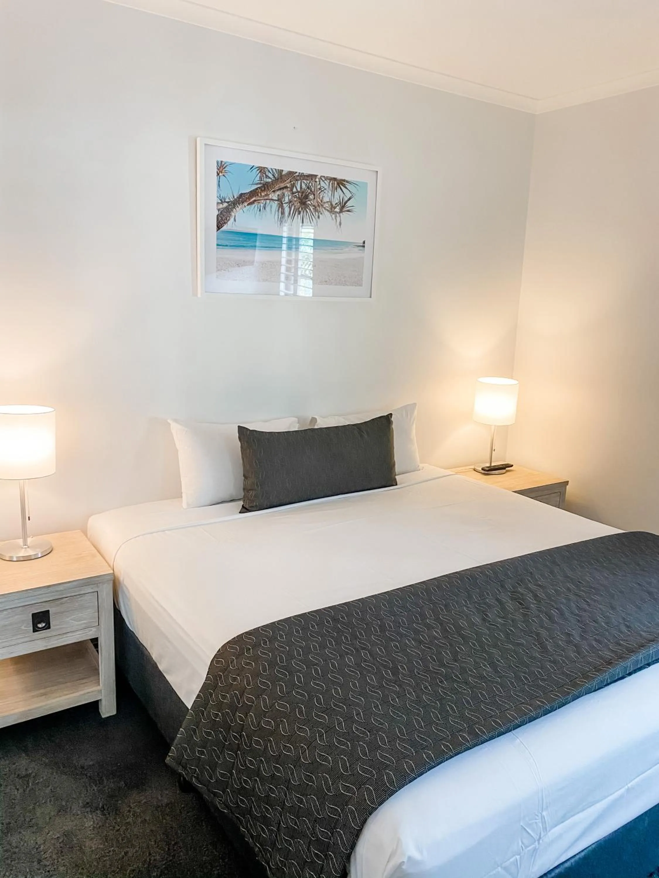 Bedroom, Bed in Bella Casa Noosa