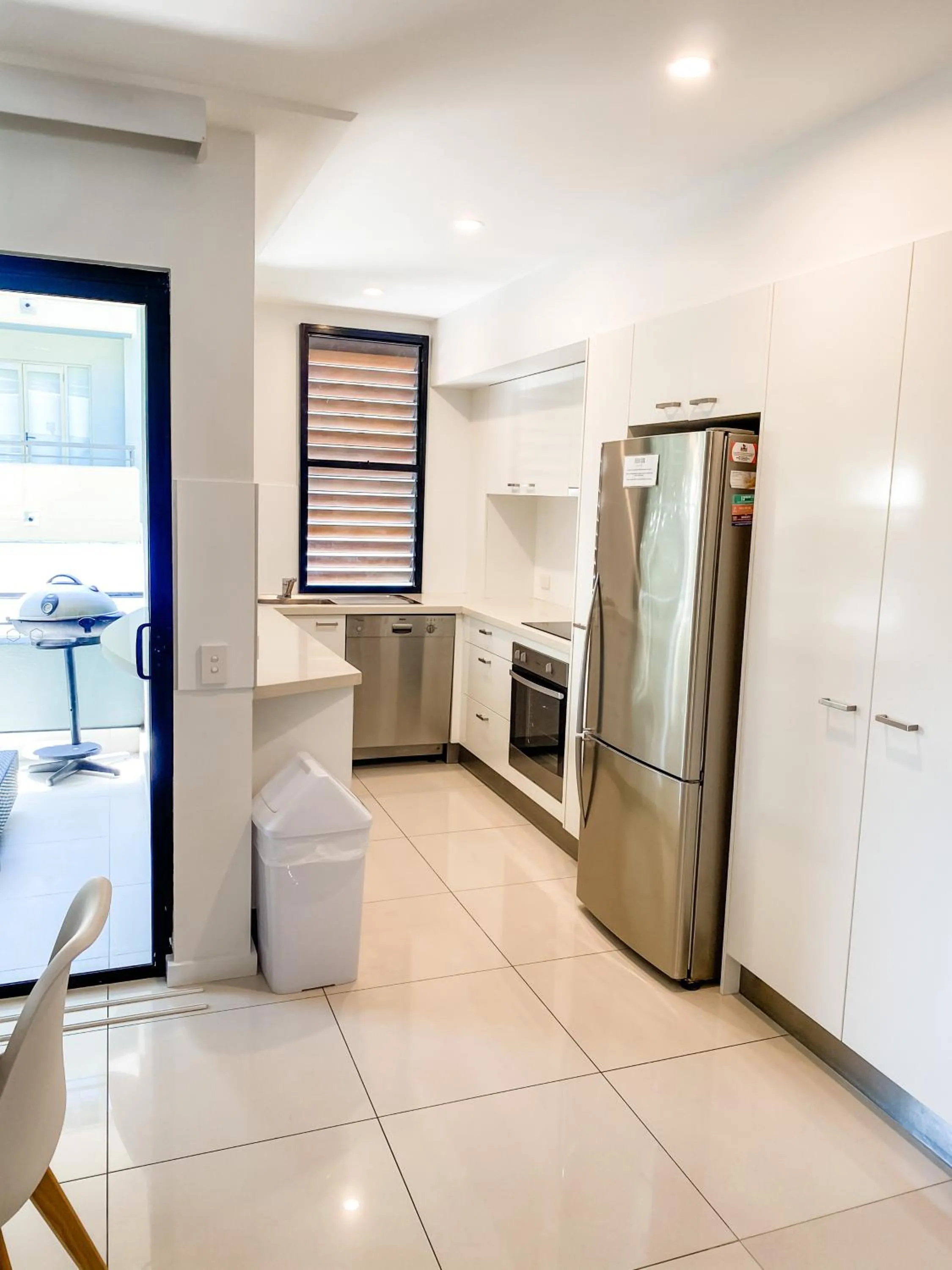 Kitchen or kitchenette in Bella Casa Noosa