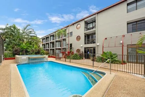 Waters Edge The Strand