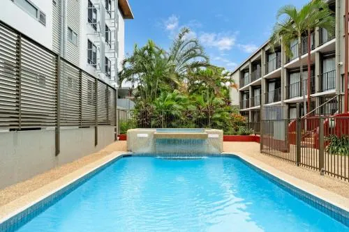 Waters Edge The Strand