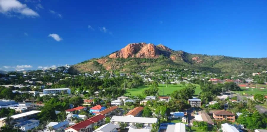 Waters Edge The Strand