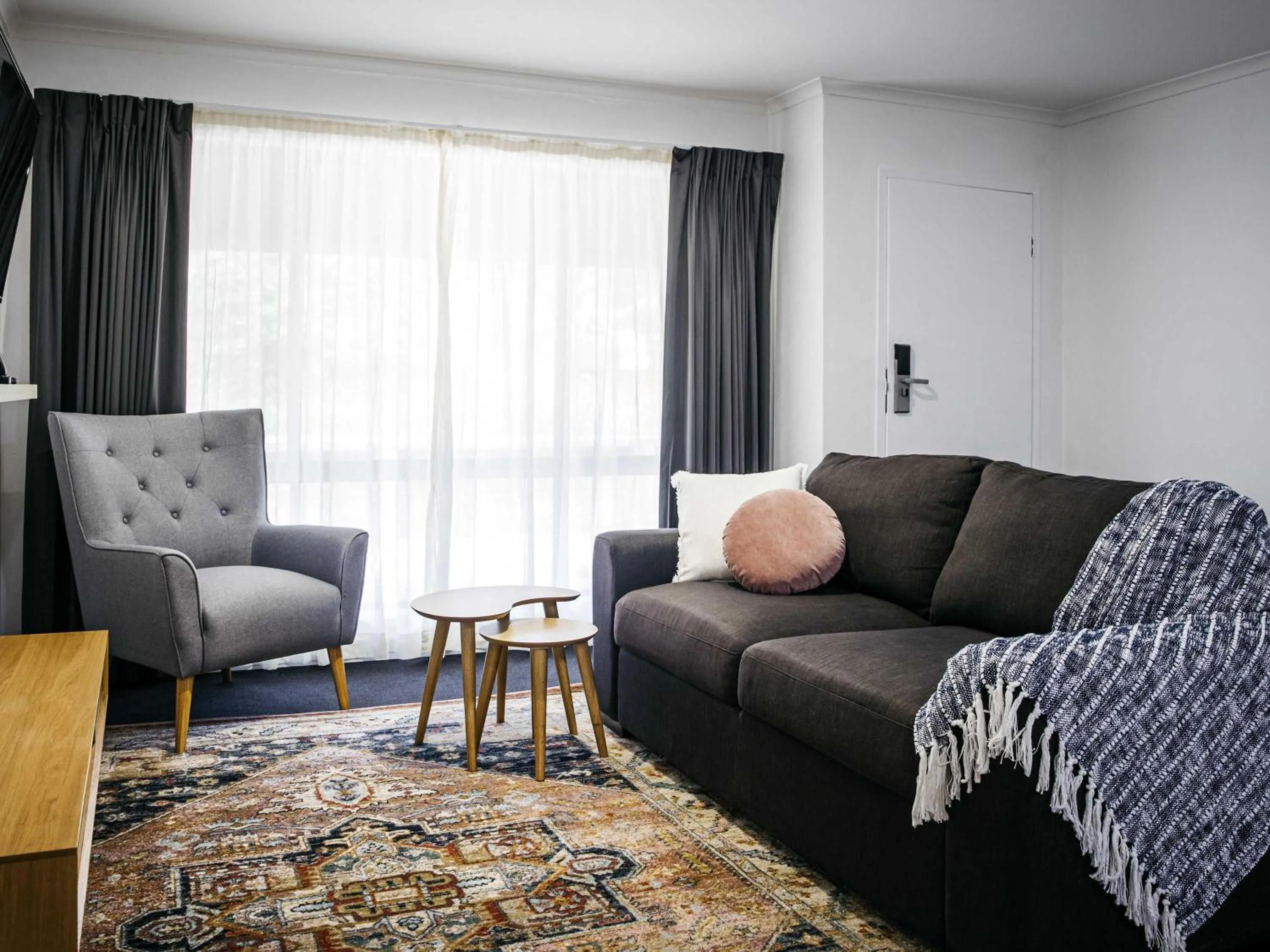 Bedroom in ibis Styles Canberra Eagle Hawk