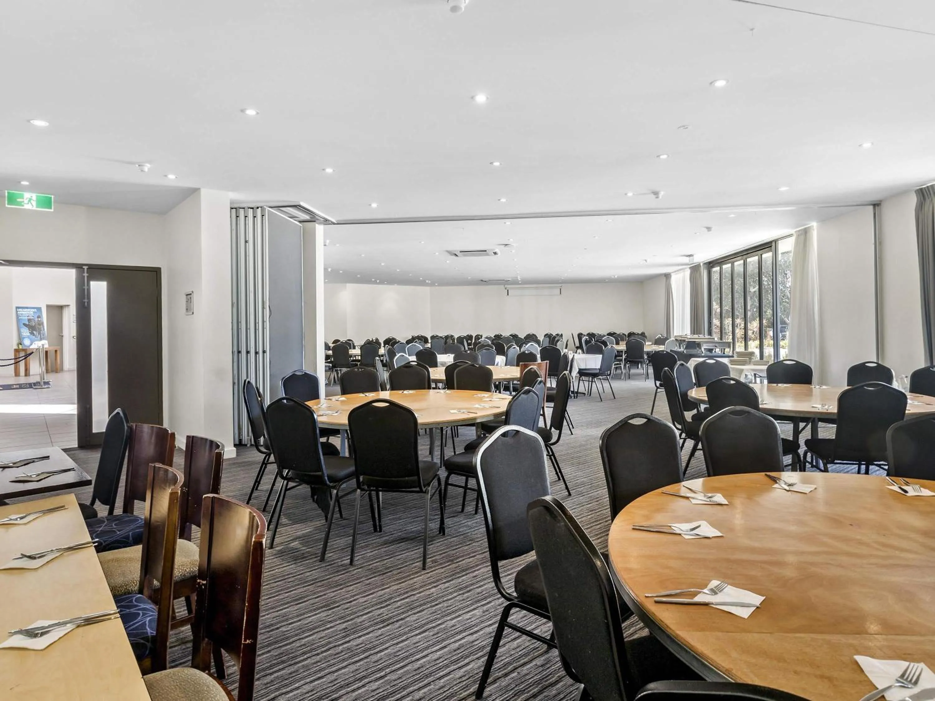 Meeting/conference room in ibis Styles Canberra Eagle Hawk