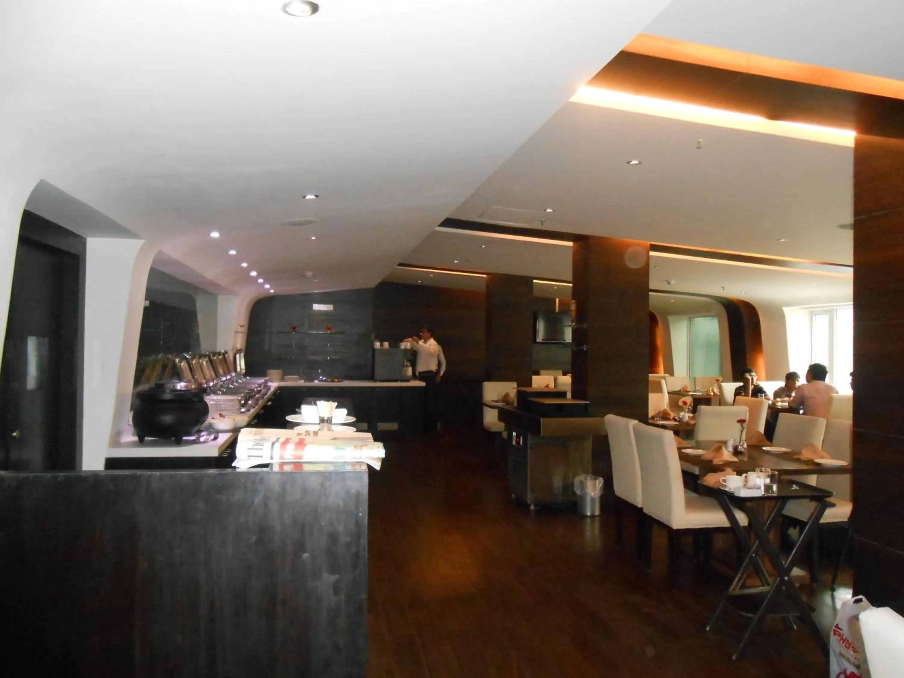 Restaurant/places to eat in Siamton Inn- A Cygnett Collection