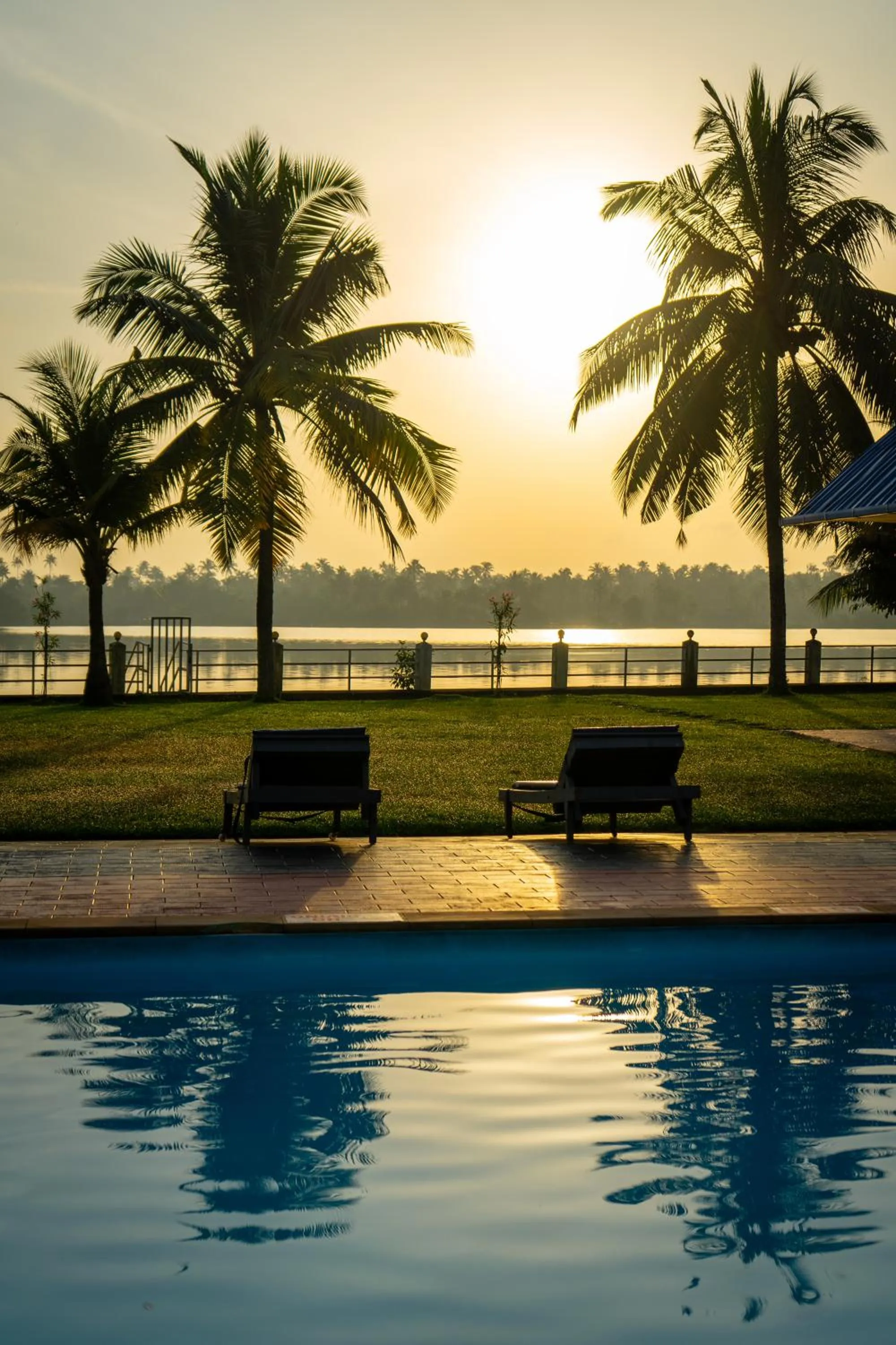 Swimming pool in Renai Blue Waters Cherai