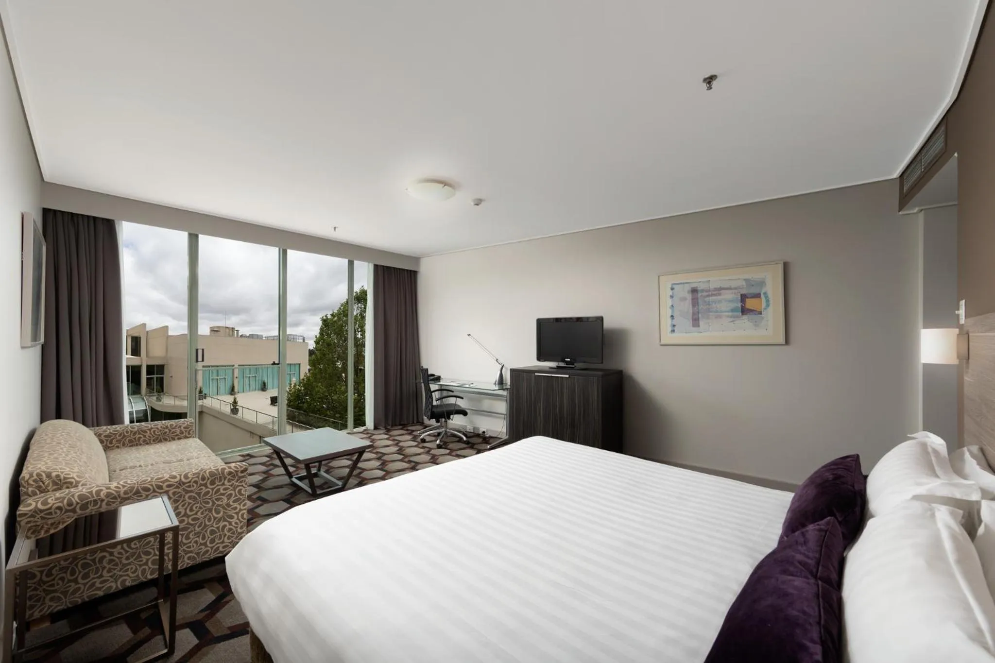 Bedroom, Bed in Rydges Canberra