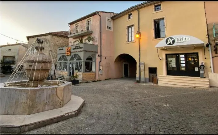 Property building in La Villa Tria Castella