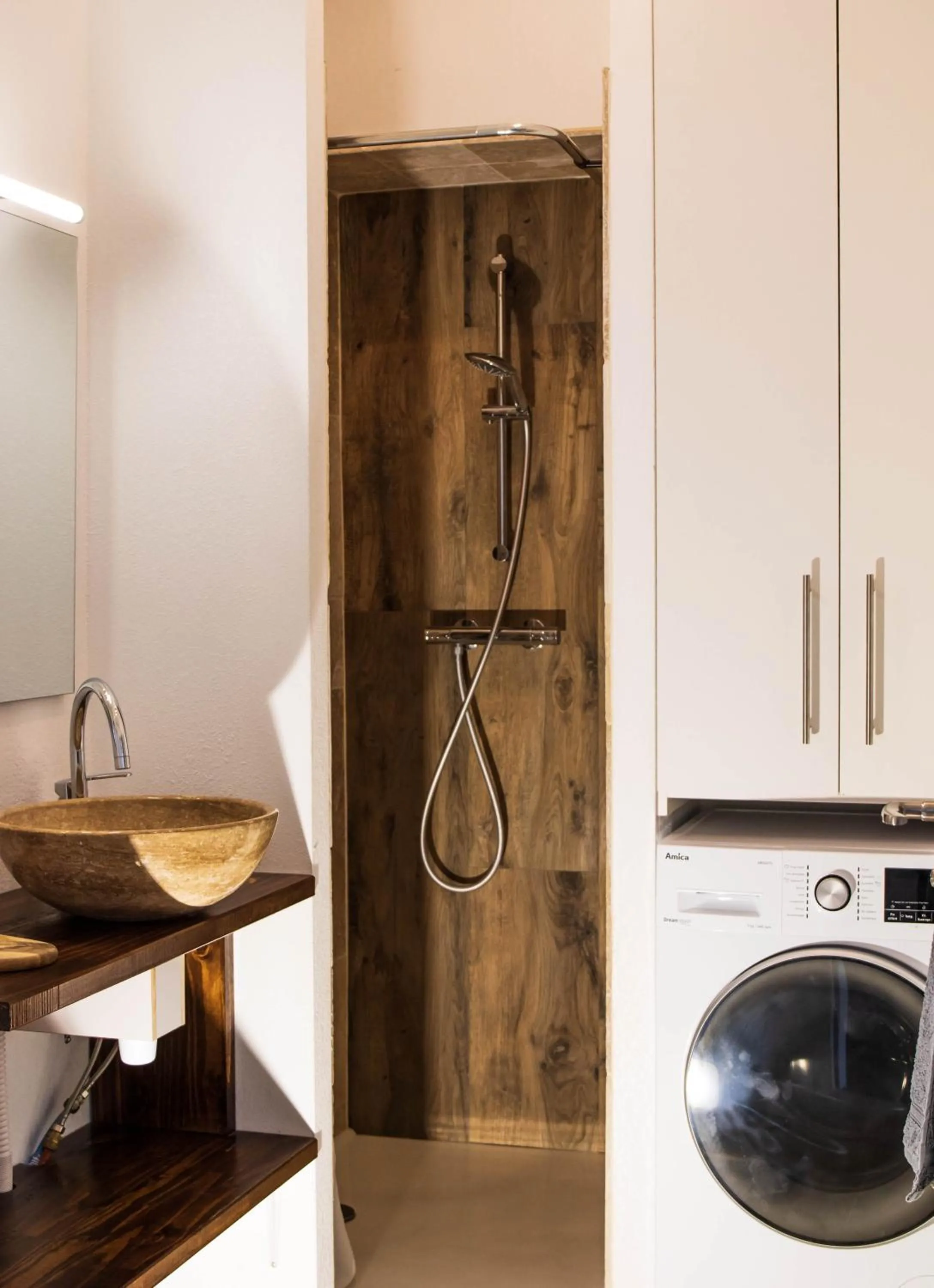 washing machine in La Villa Tria Castella